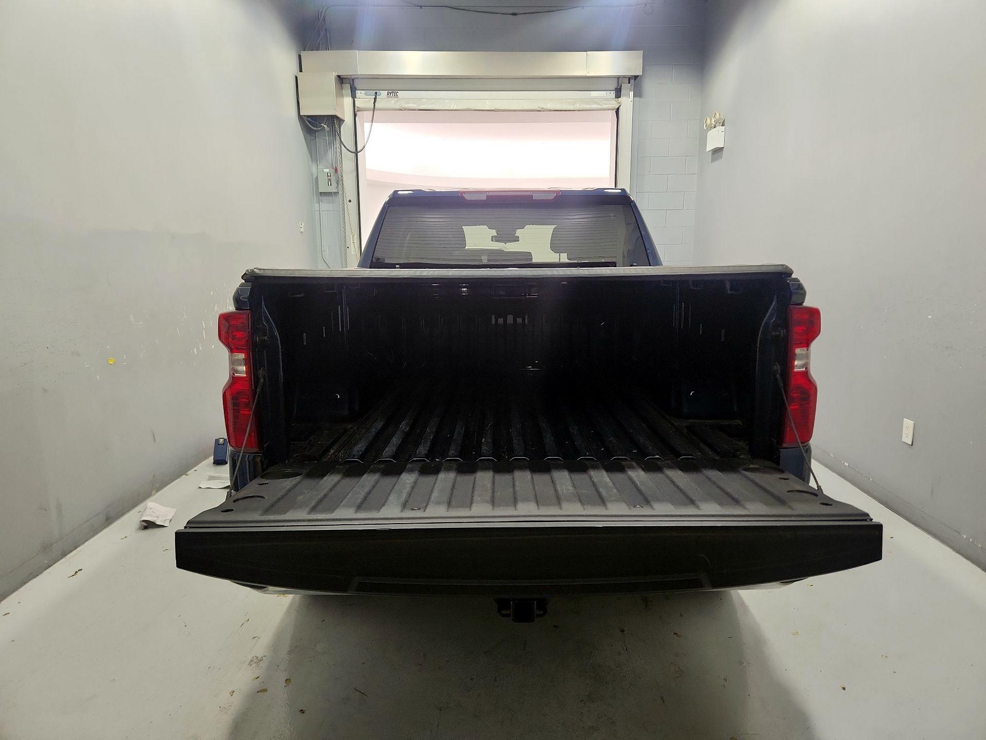 Thumbnail: 2023 Chevrolet Silverado 1500 - 20