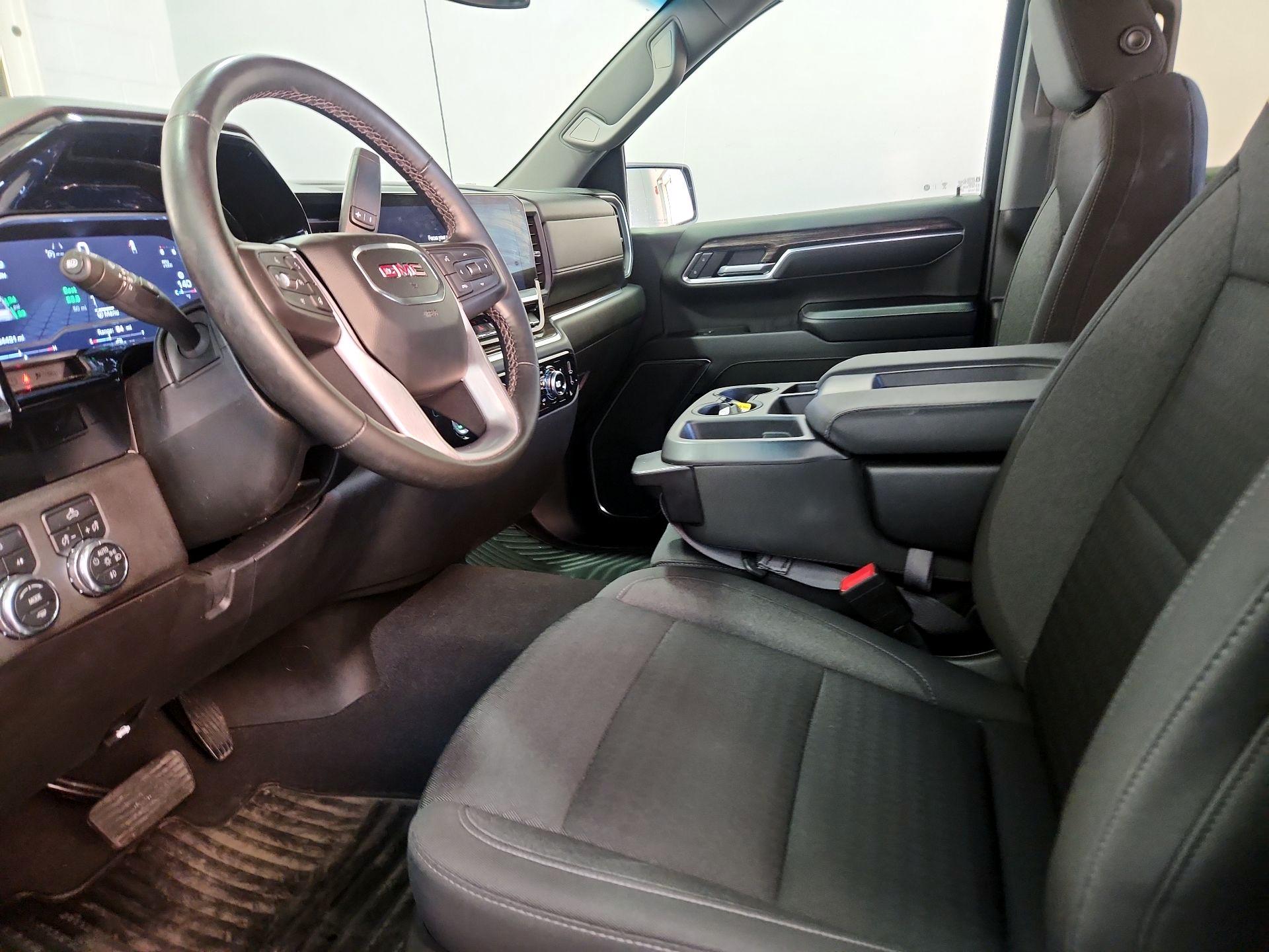 Thumbnail: 2023 GMC Sierra 1500 - 11