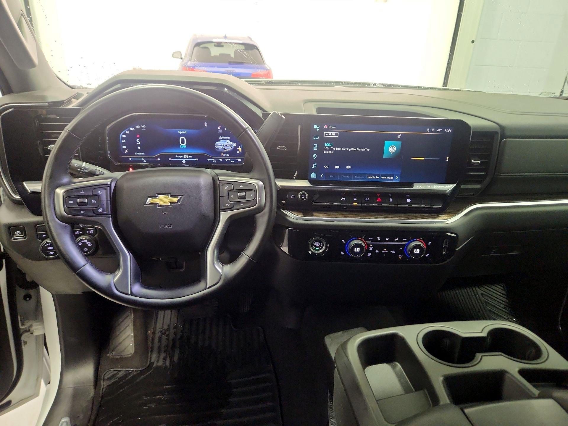 Thumbnail: 2023 Chevrolet Silverado 1500 - 9