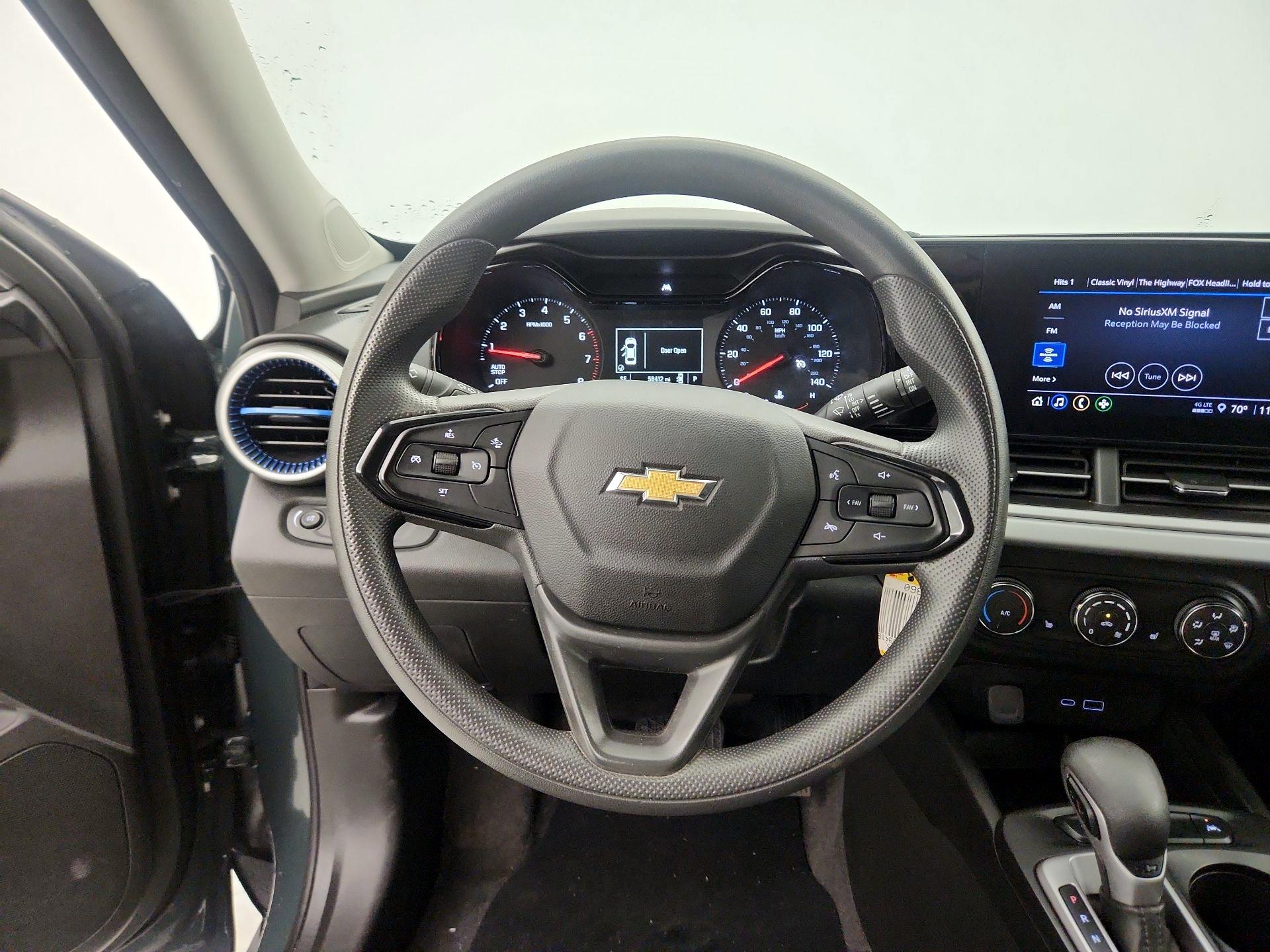 Thumbnail: 2025 Chevrolet Trax - 10
