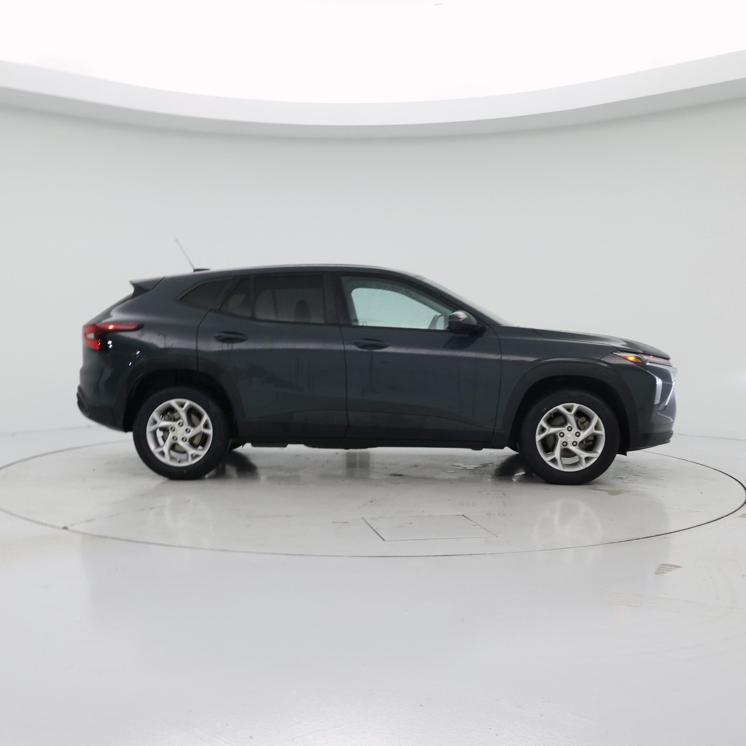 Thumbnail: 2025 Chevrolet Trax - 7