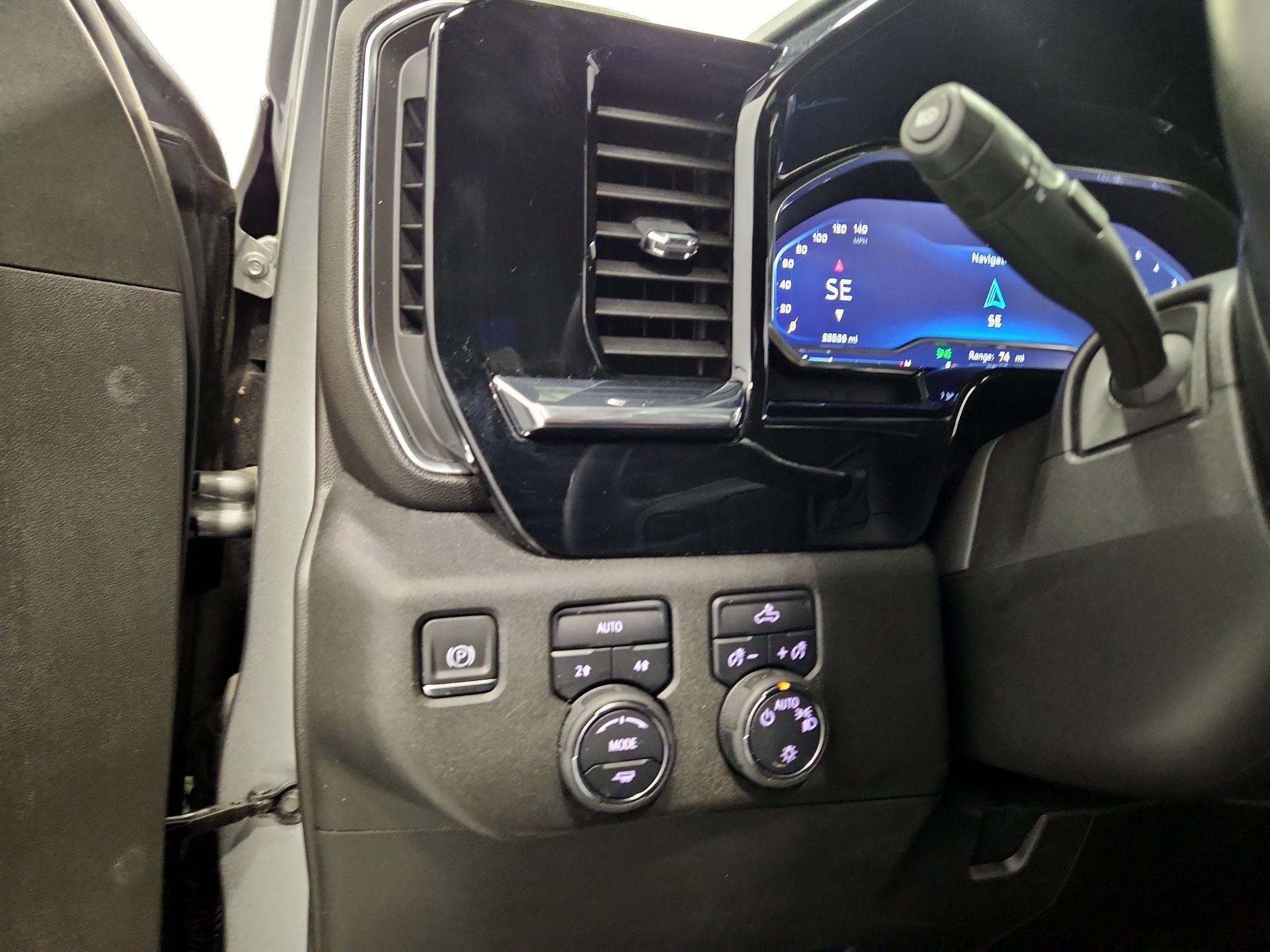 Thumbnail: 2023 Chevrolet Silverado 1500 - 13
