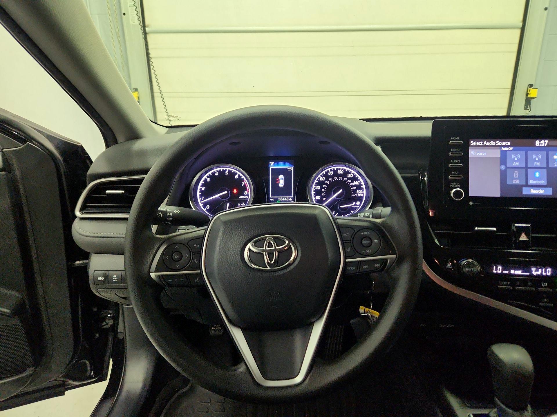 Thumbnail: 2022 Toyota Camry - 10