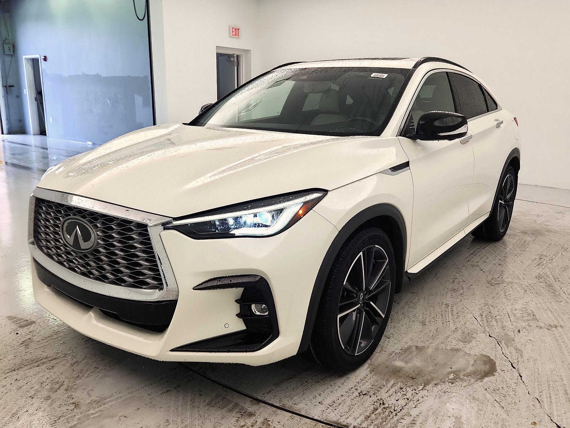Thumbnail: 2023 INFINITI QX55 - 3