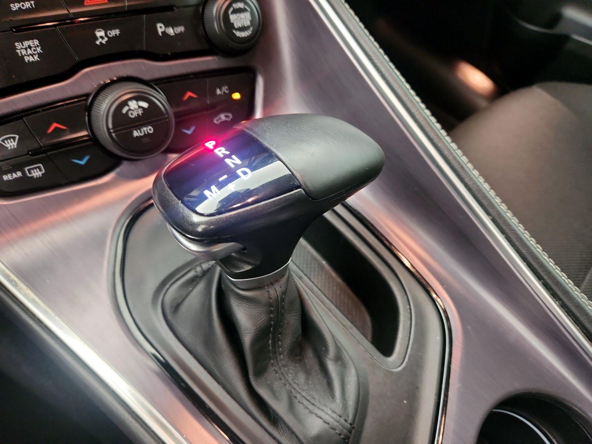 Thumbnail: 2016 Dodge Challenger - 17