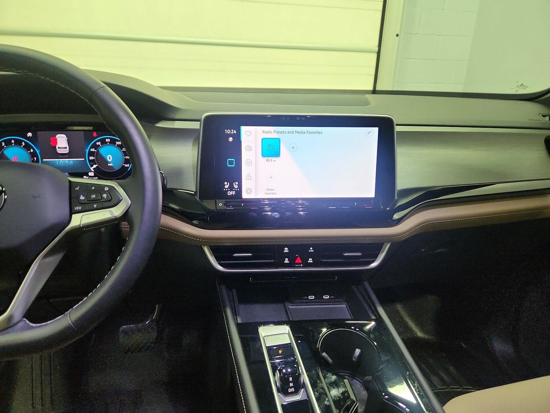 Thumbnail: 2024 Volkswagen Atlas - 9
