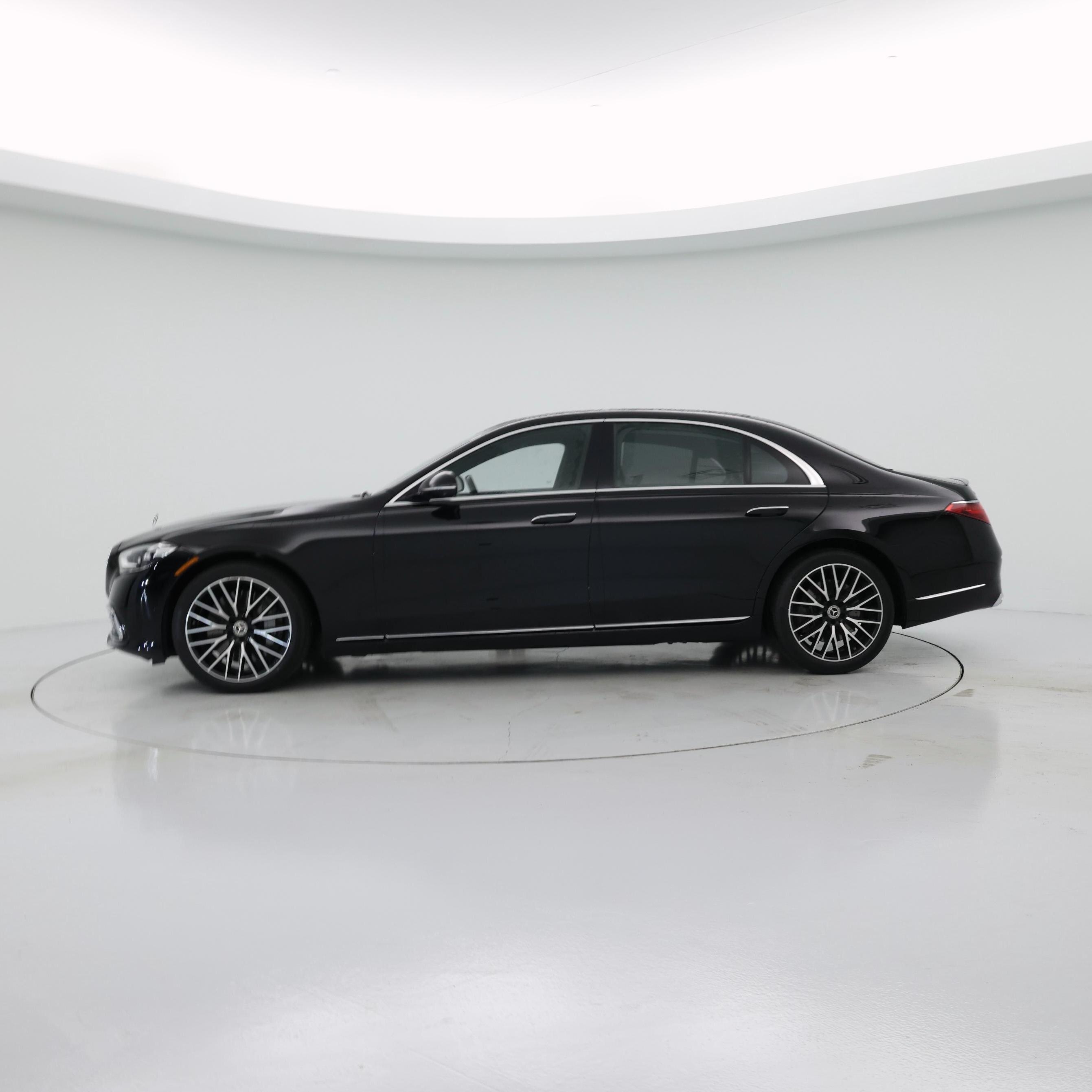 Thumbnail: 2021 Mercedes-Benz S-Class - 3