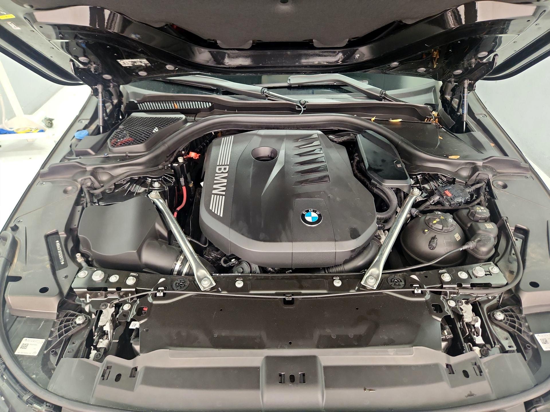 Thumbnail: 2025 BMW 5 Series - 20