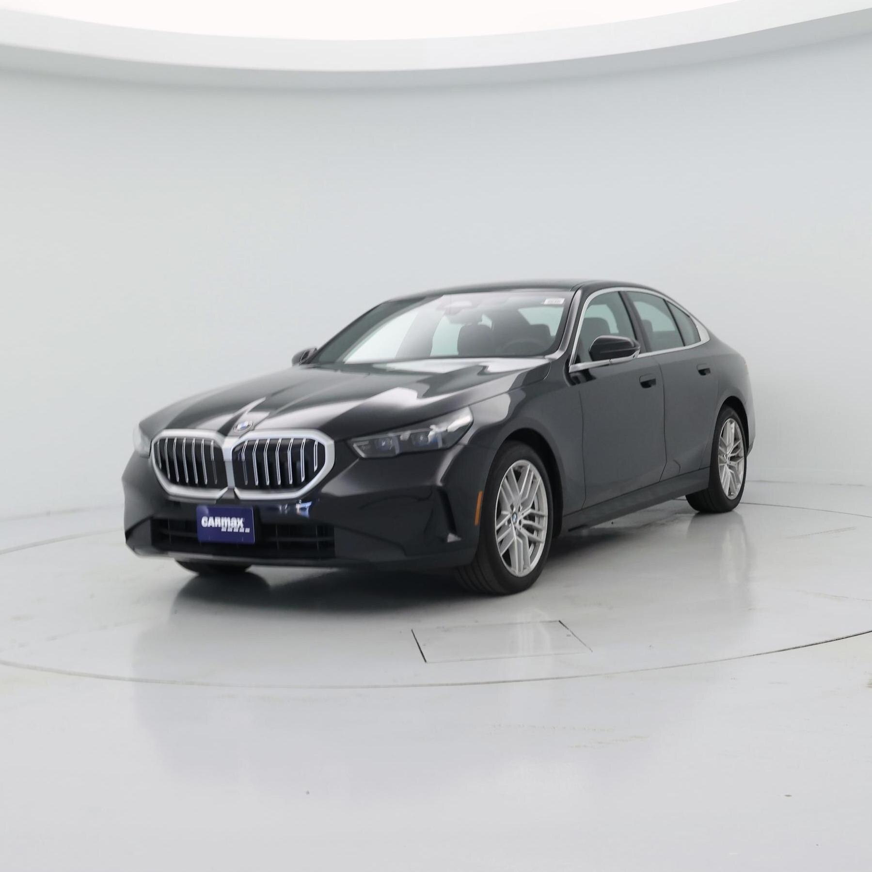 Thumbnail: 2025 BMW 5 Series - 4