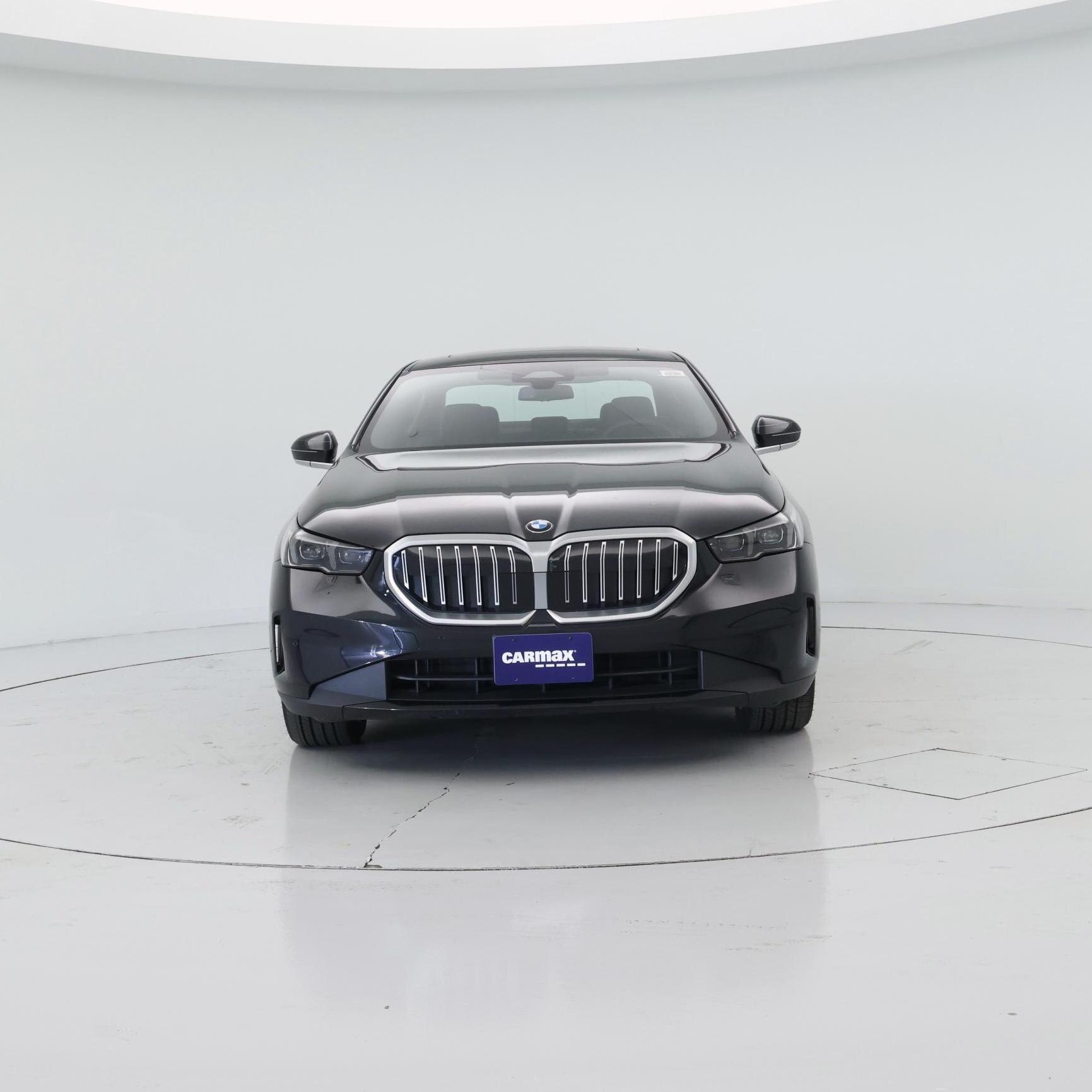 Thumbnail: 2025 BMW 5 Series - 5