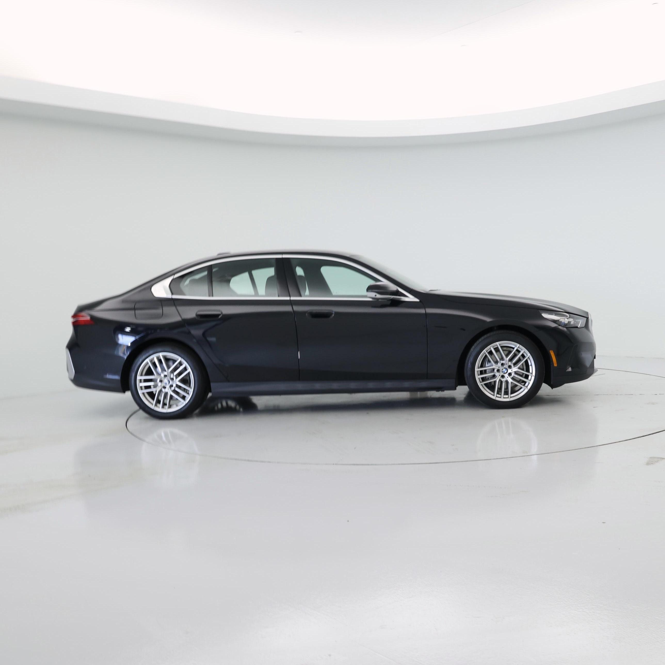 Thumbnail: 2025 BMW 5 Series - 7