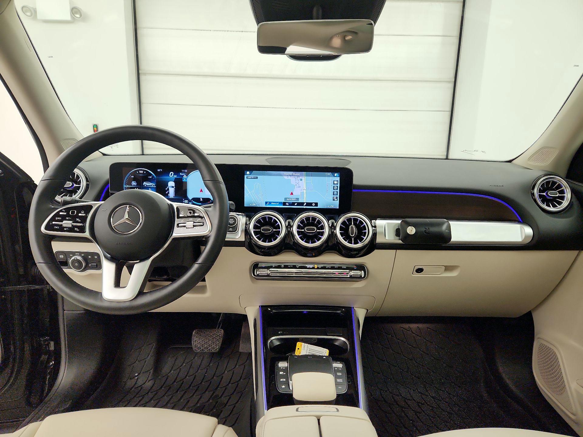 Thumbnail: 2023 Mercedes-Benz GLB - 9