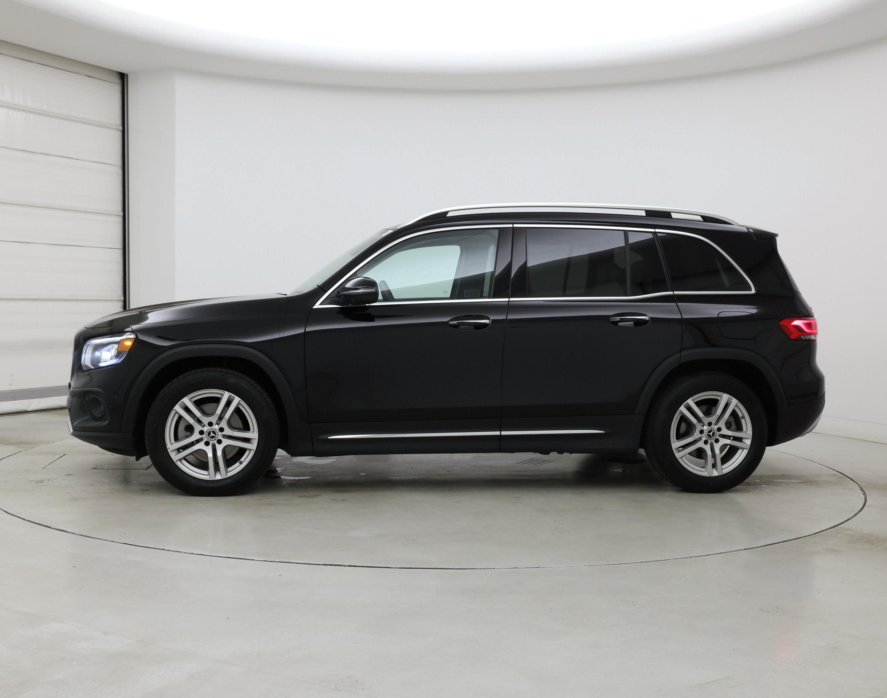Thumbnail: 2023 Mercedes-Benz GLB - 3
