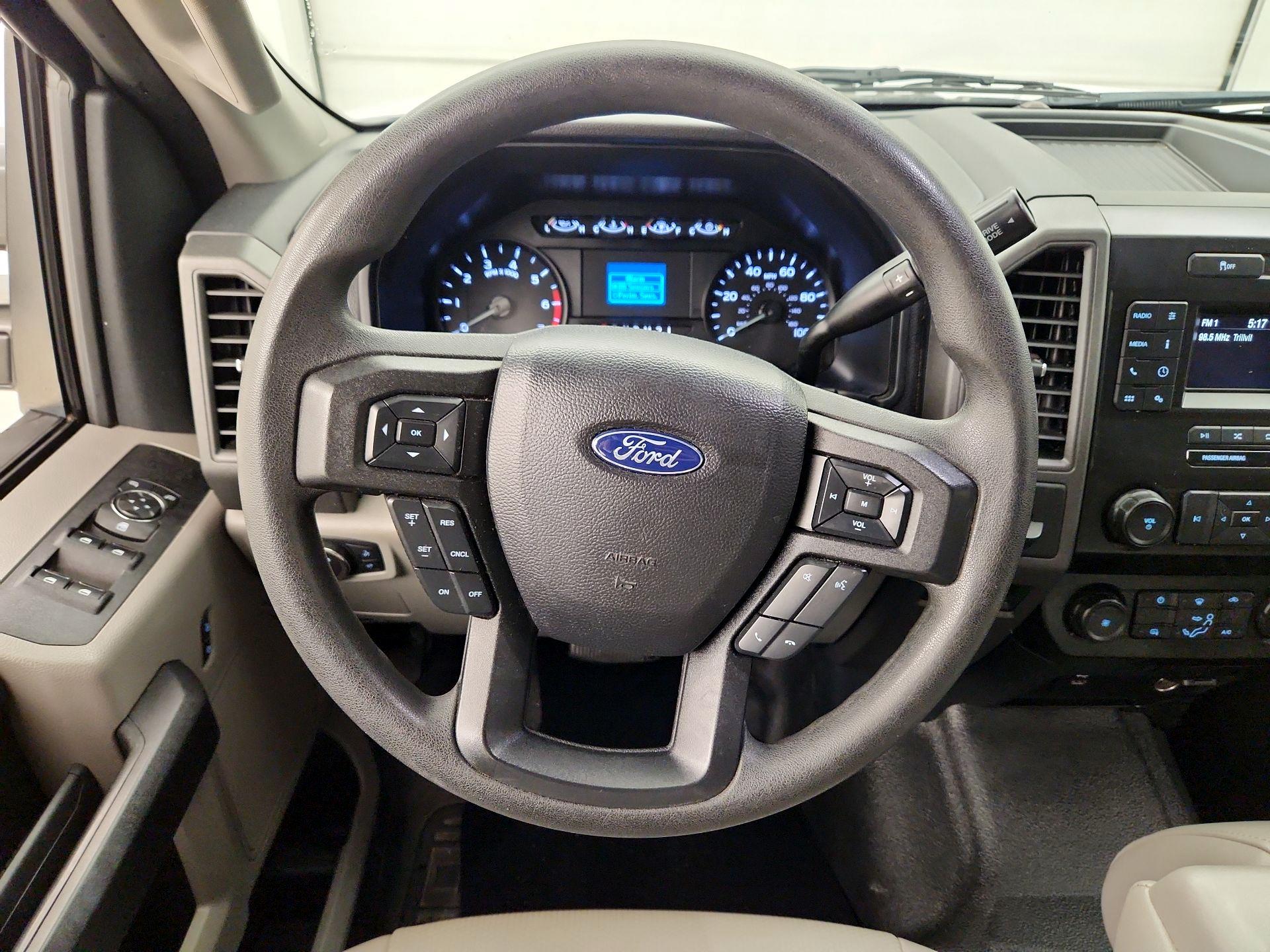 Thumbnail: 2020 Ford F-250 - 10