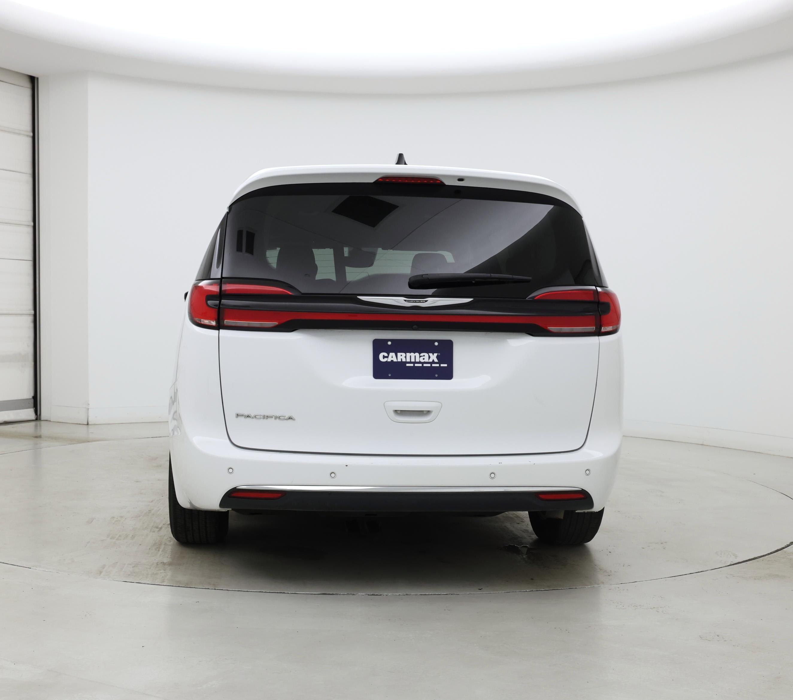 Thumbnail: 2024 Chrysler Pacifica - 6