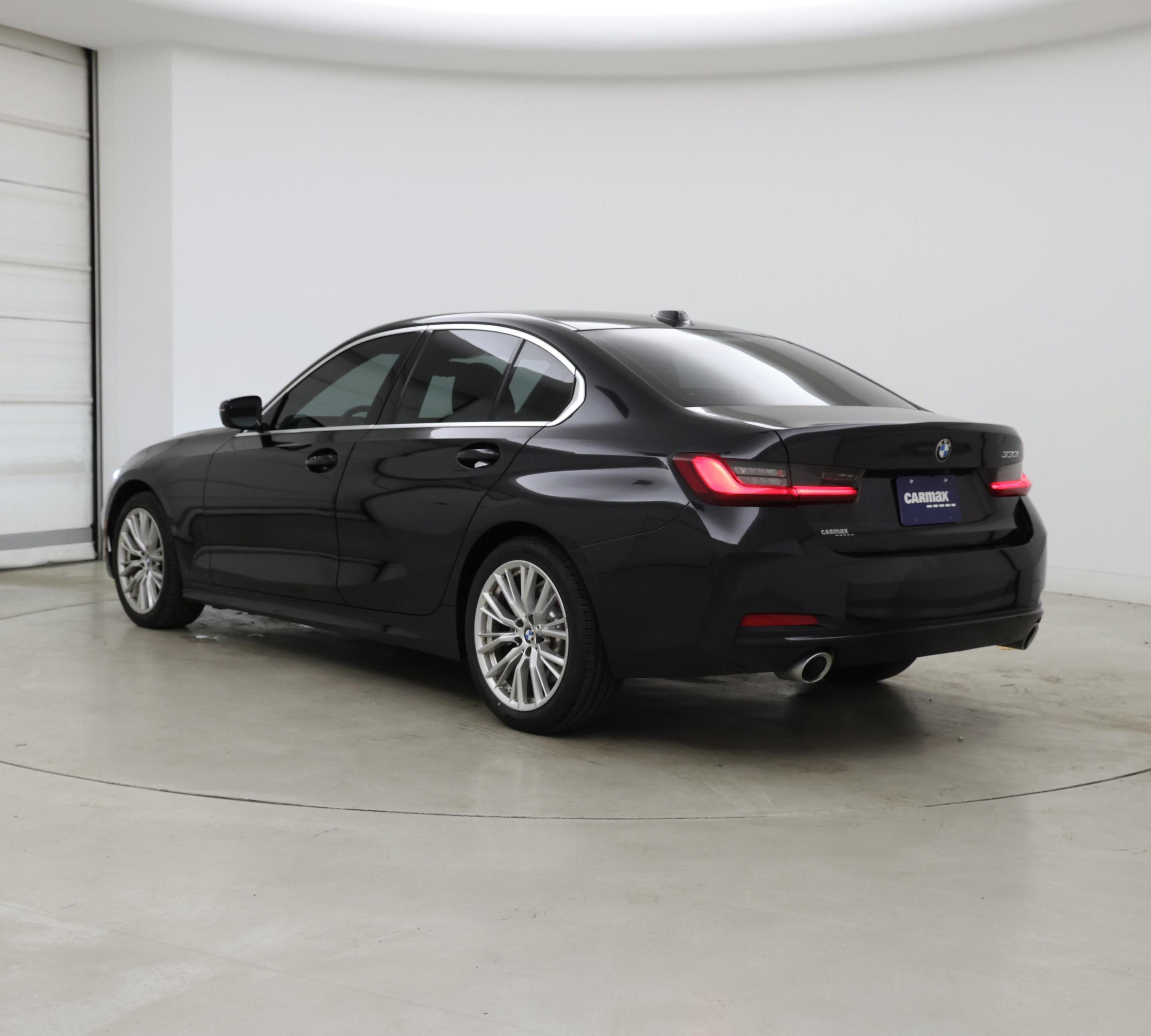 Thumbnail: 2024 BMW 3 Series - 2