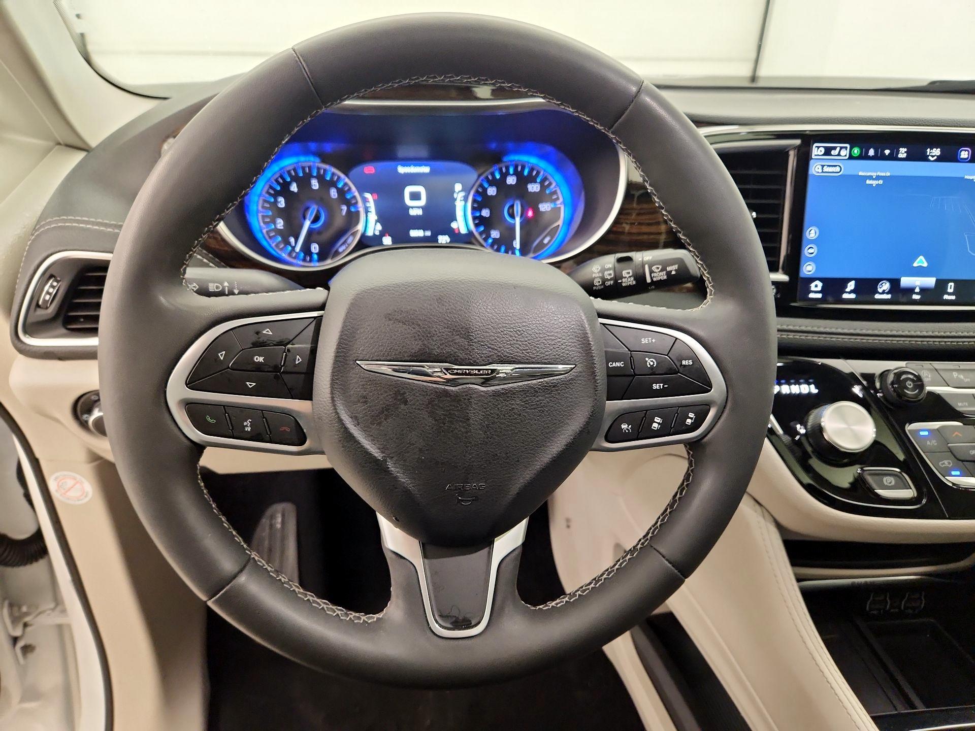 Thumbnail: 2023 Chrysler Pacifica - 10
