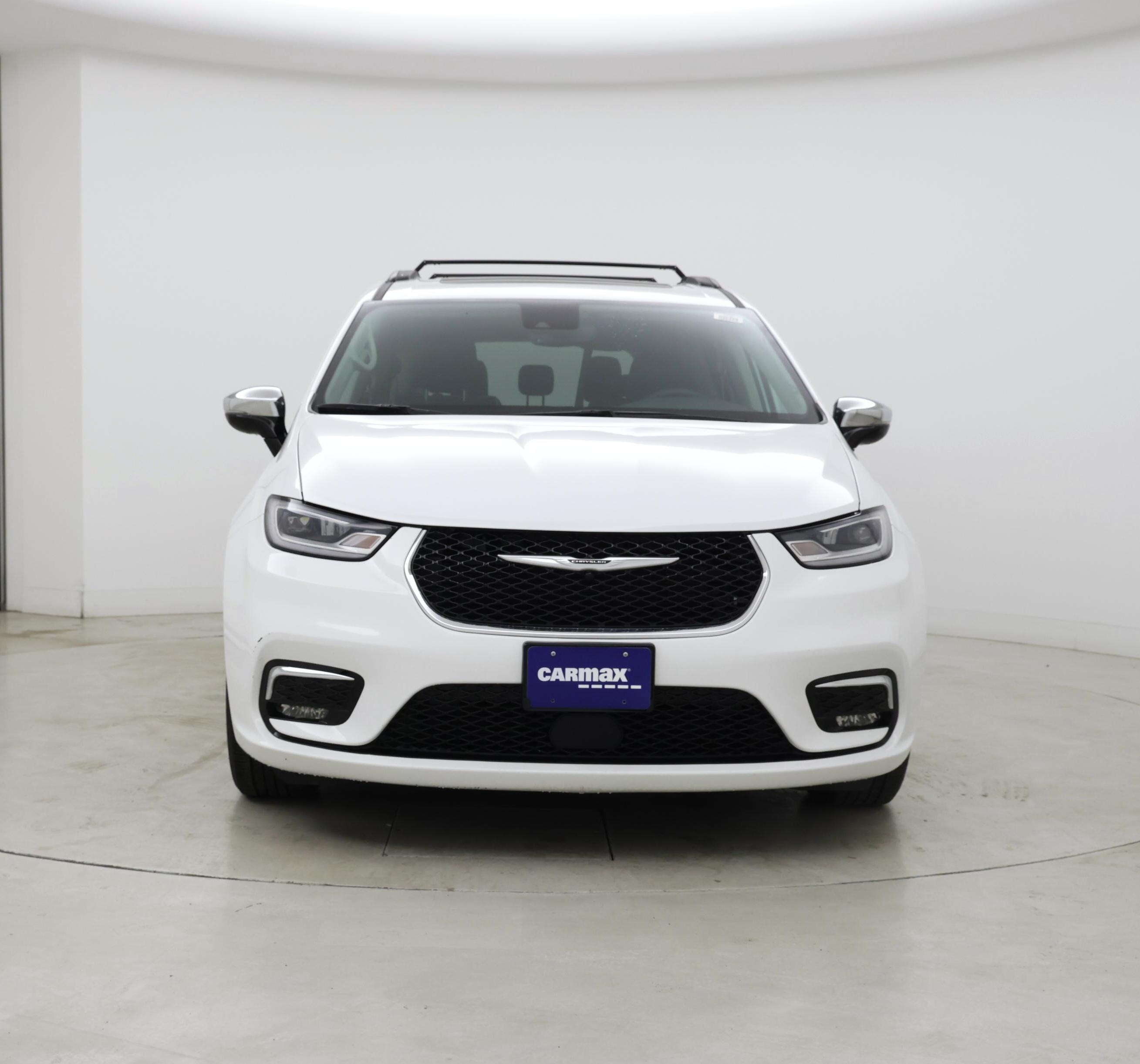 Thumbnail: 2023 Chrysler Pacifica - 5