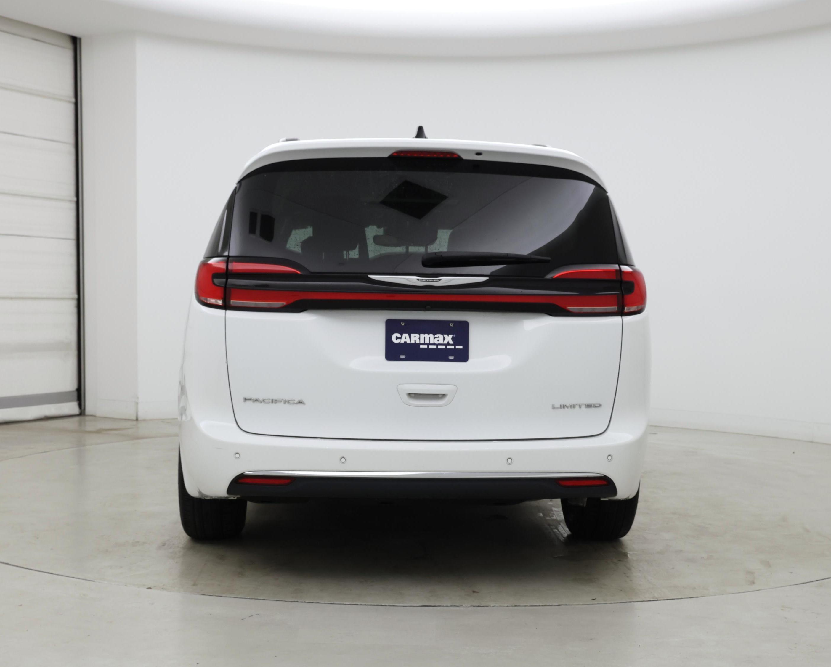 Thumbnail: 2023 Chrysler Pacifica - 6