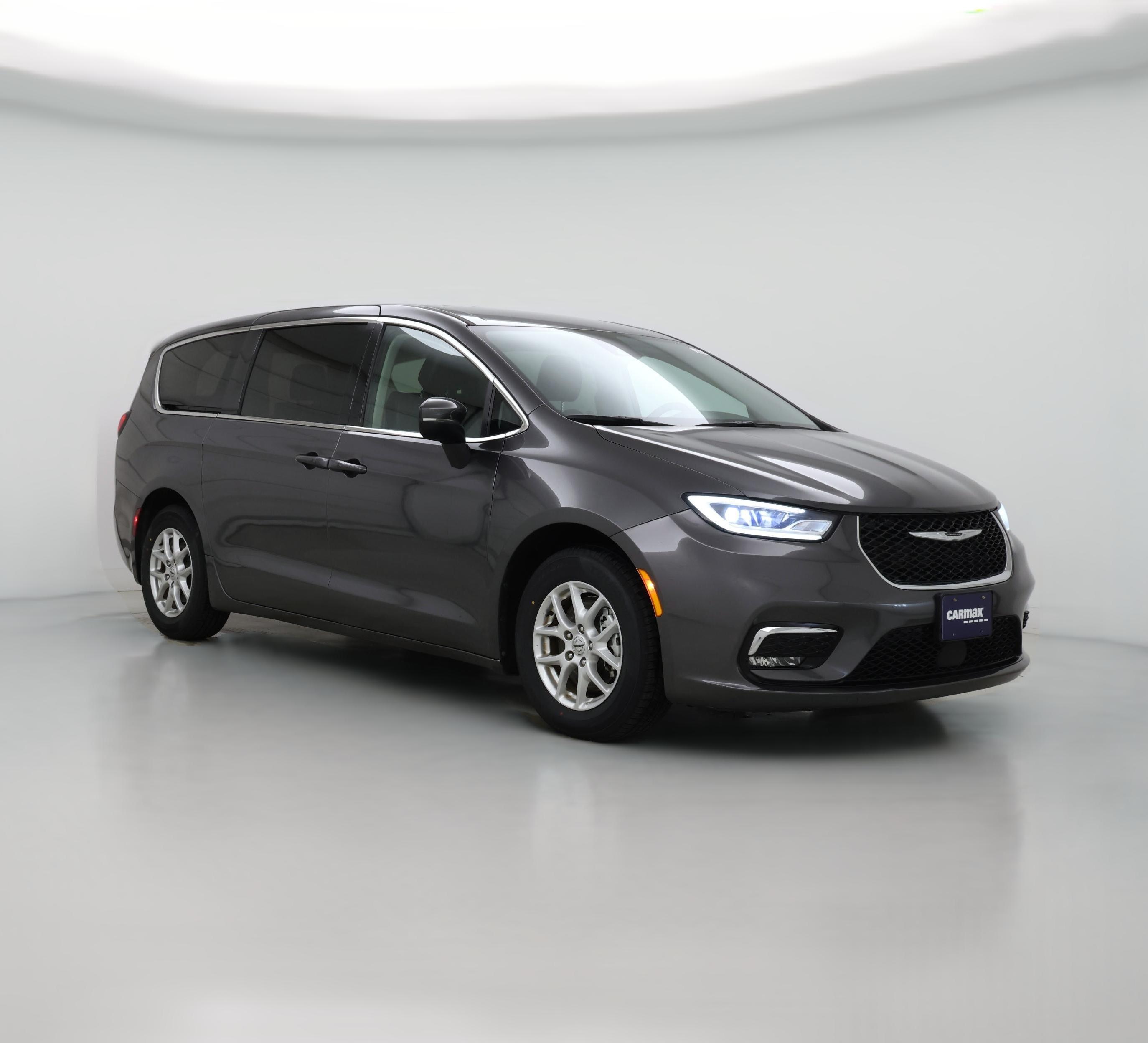 Thumbnail: 2023 Chrysler Pacifica - 1