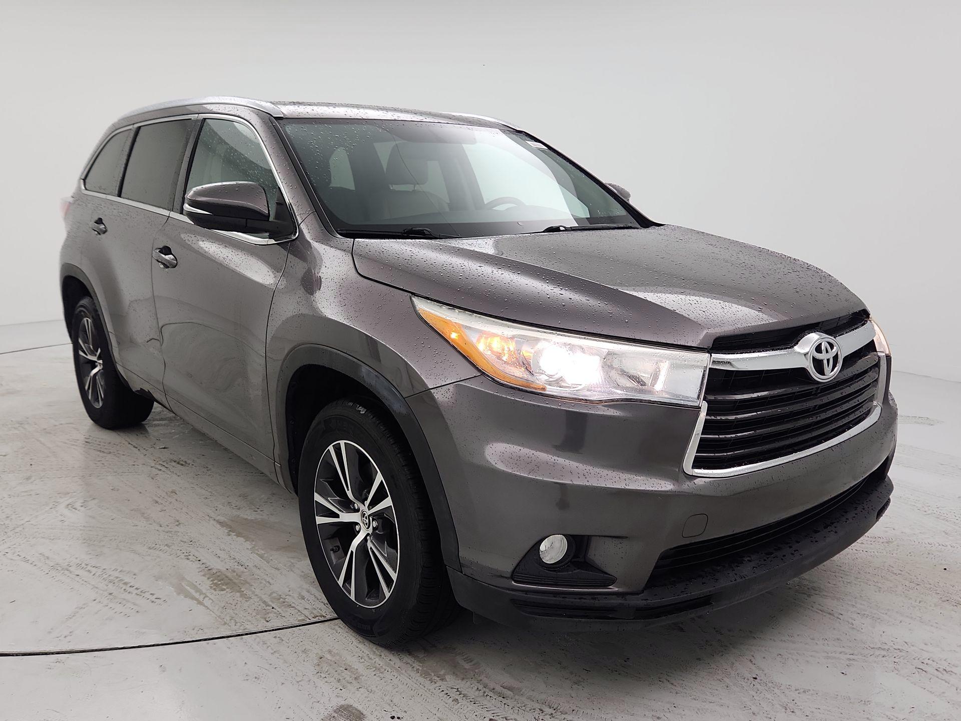 Thumbnail: 2016 Toyota Highlander - 1