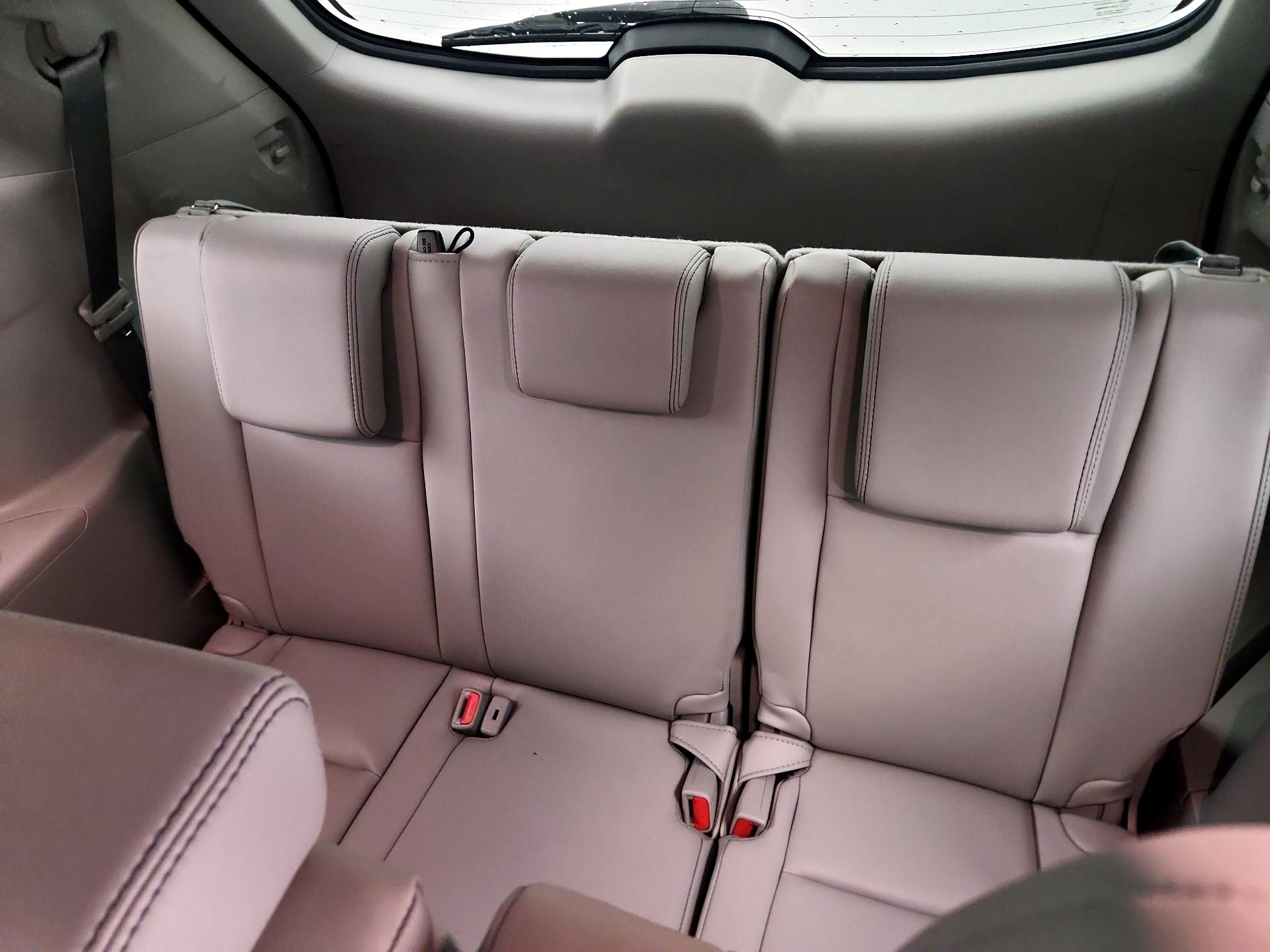 Thumbnail: 2016 Toyota Highlander - 18