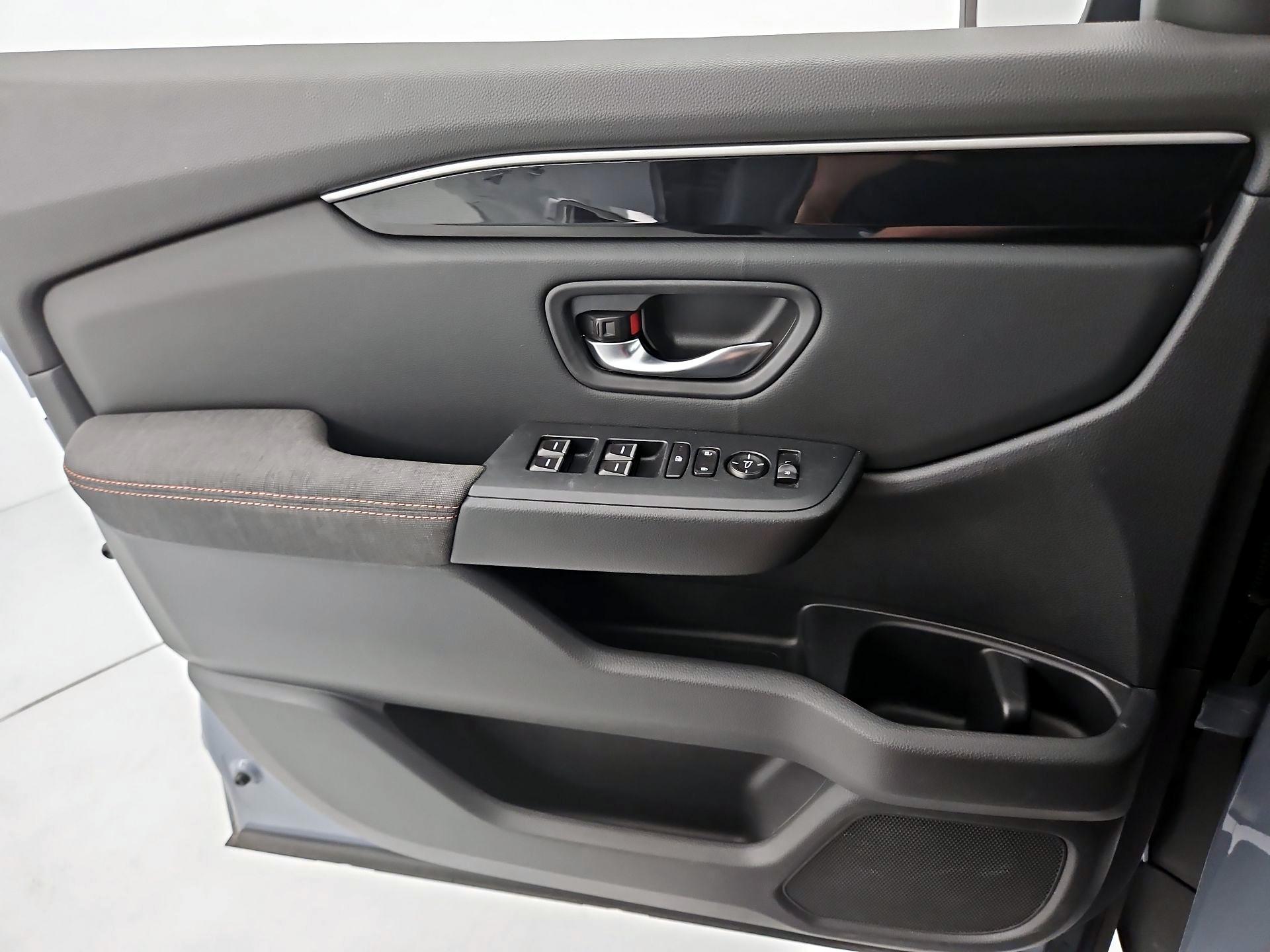 Thumbnail: 2023 Honda Pilot - 12