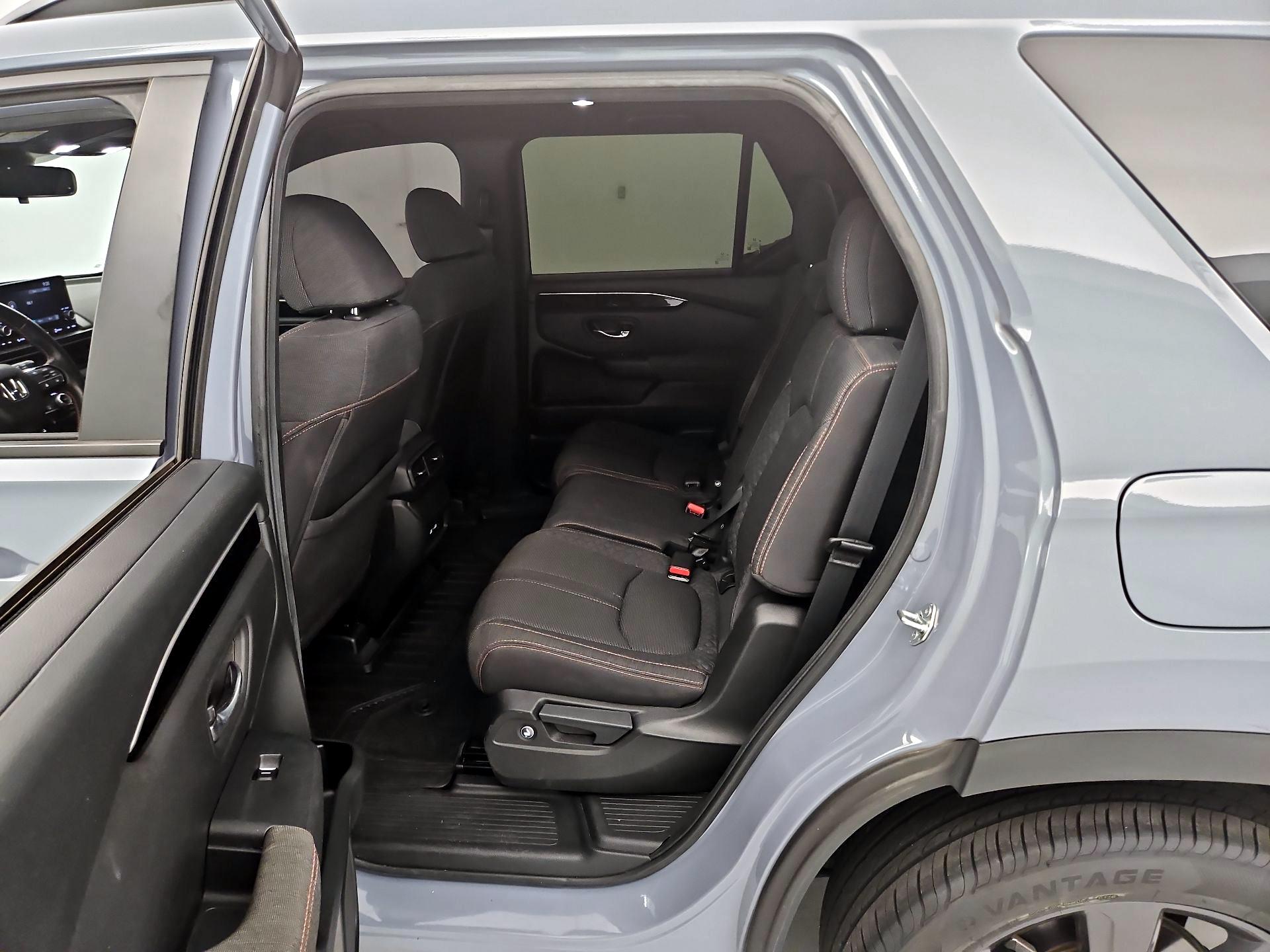 Thumbnail: 2023 Honda Pilot - 18
