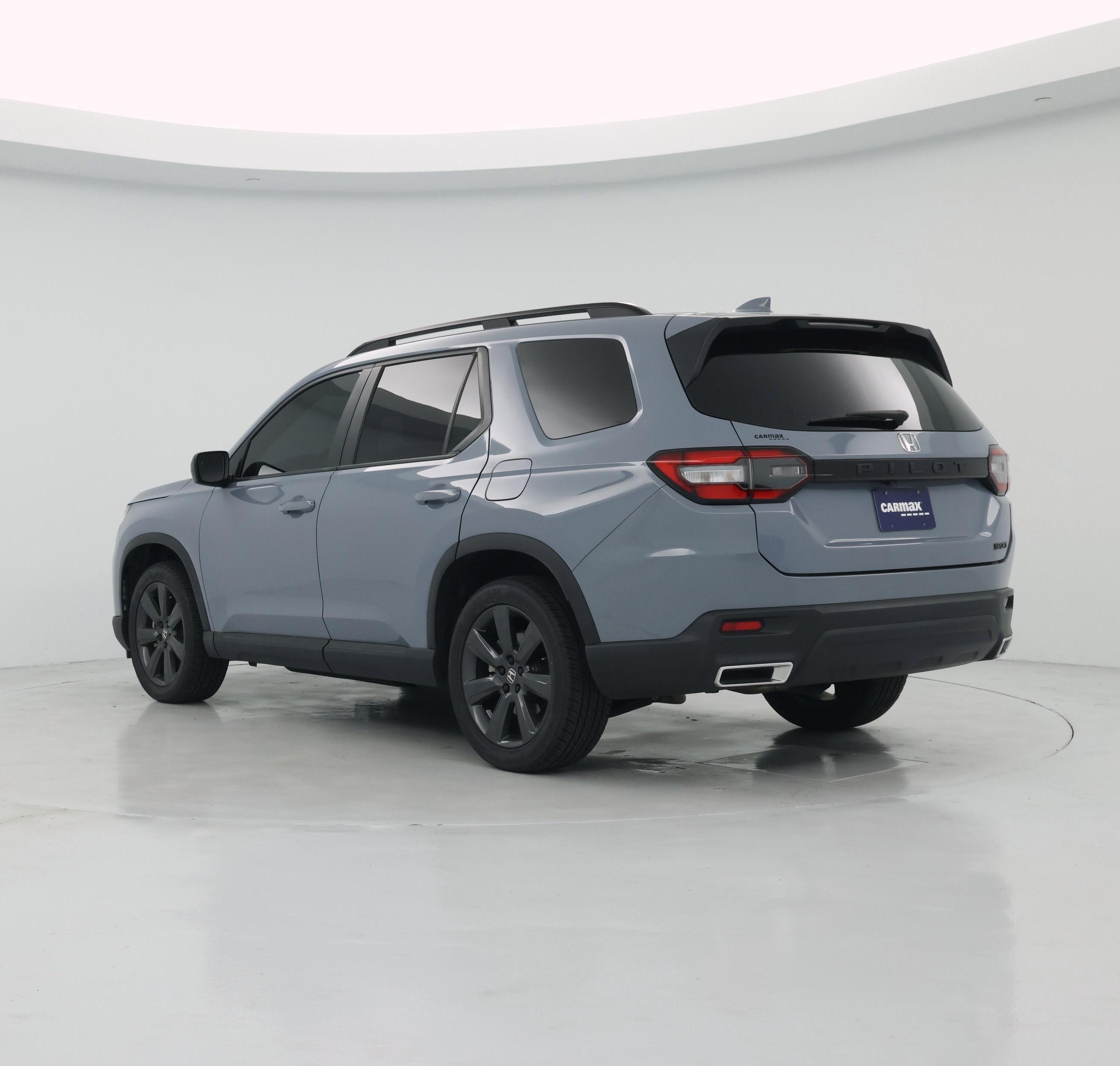 Thumbnail: 2023 Honda Pilot - 2