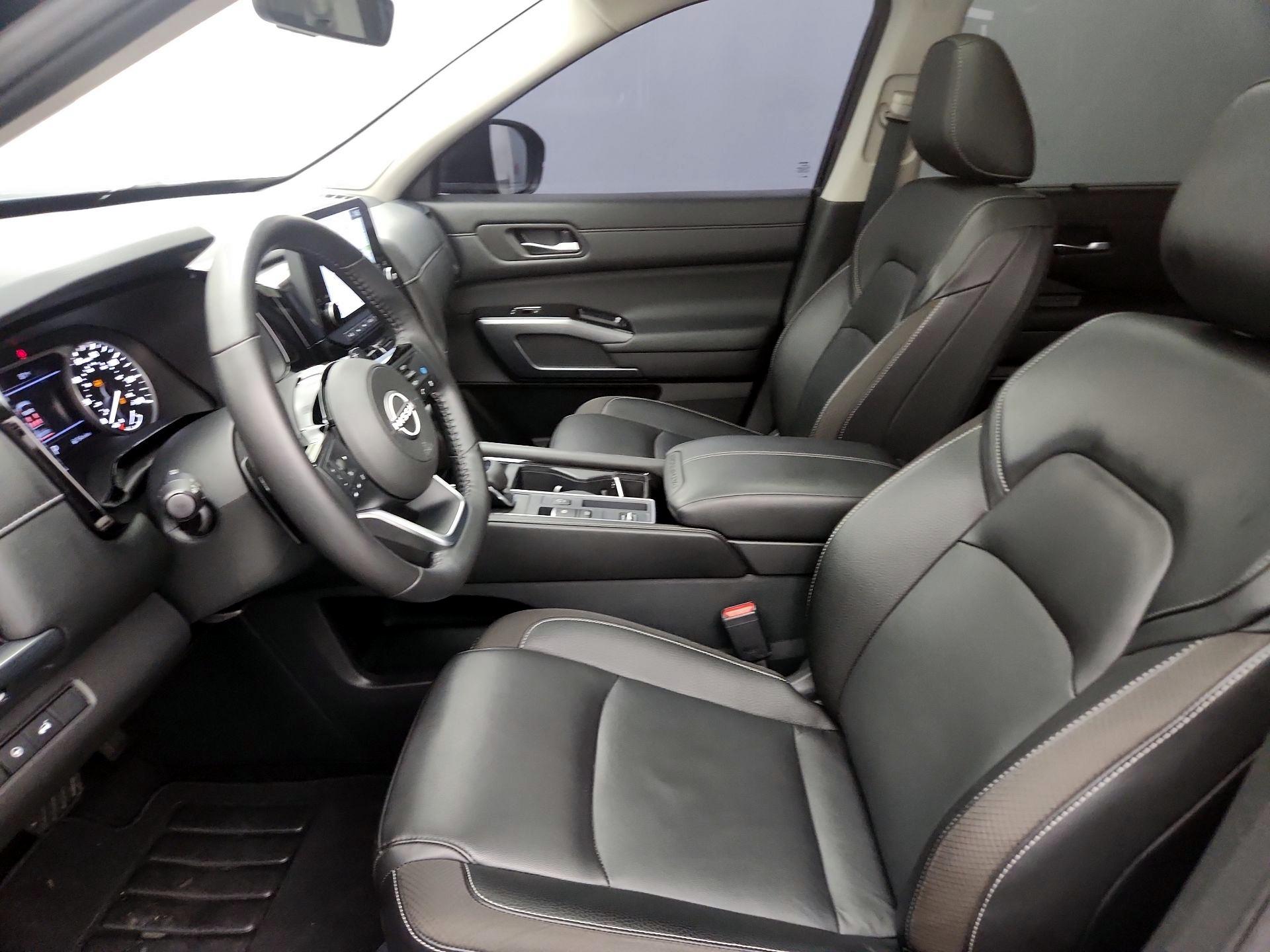 Thumbnail: 2024 Nissan Pathfinder - 11