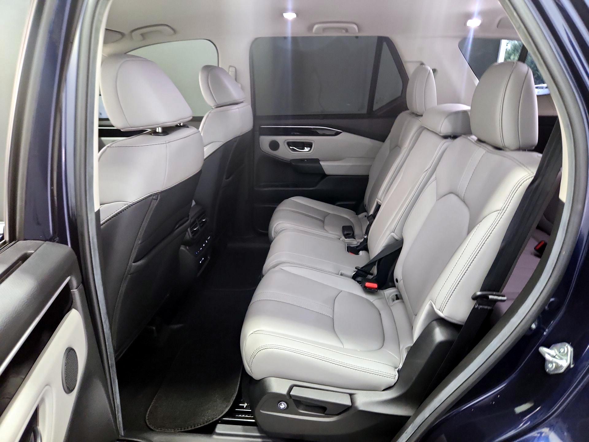 Thumbnail: 2025 Honda Pilot - 19