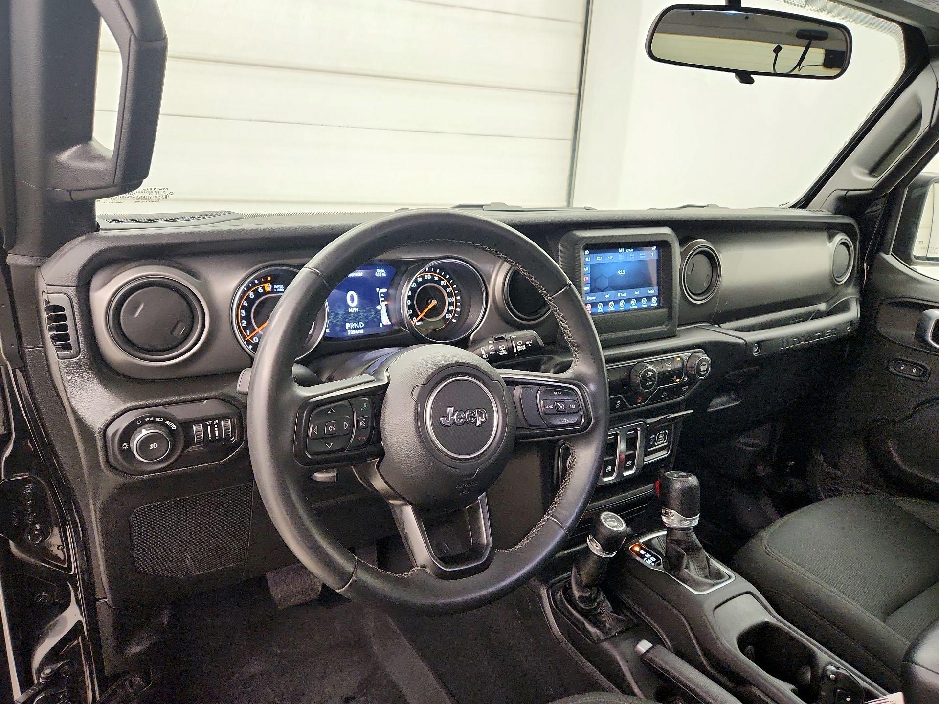 Thumbnail: 2022 Jeep Wrangler - 9