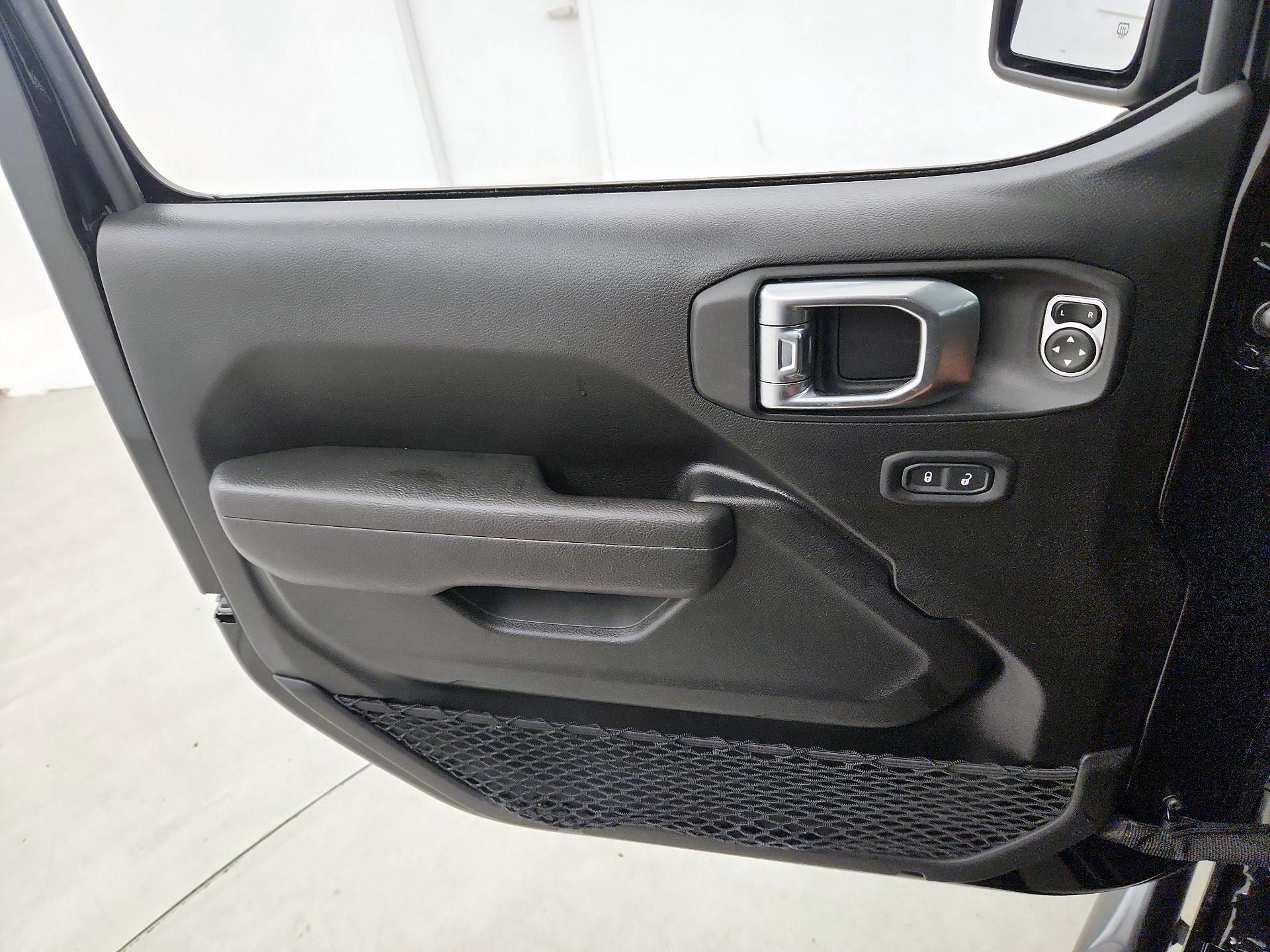 Thumbnail: 2022 Jeep Wrangler - 12