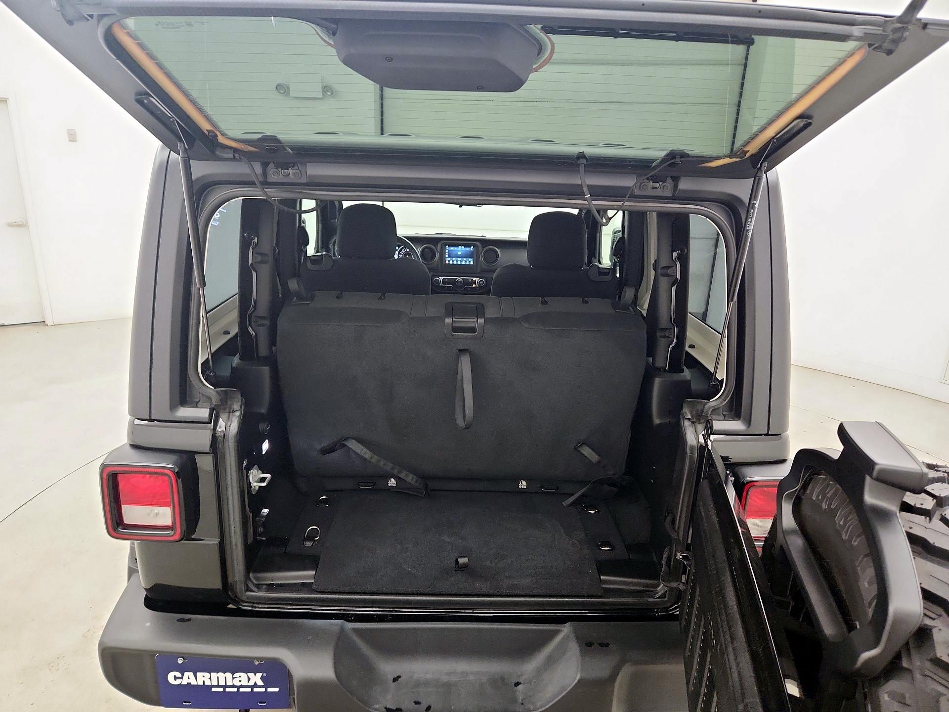 Thumbnail: 2022 Jeep Wrangler - 20