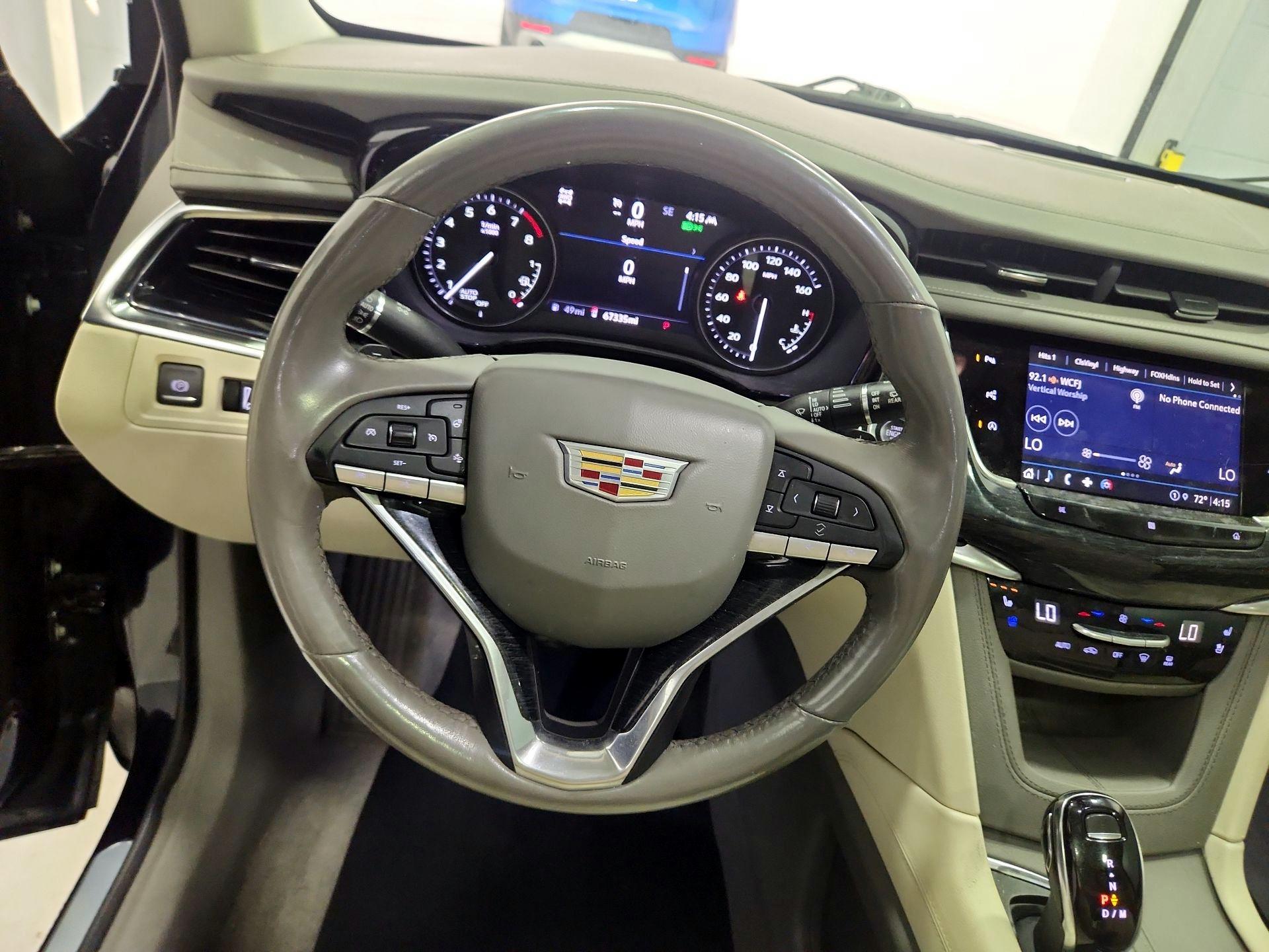 Thumbnail: 2021 Cadillac XT6 - 10