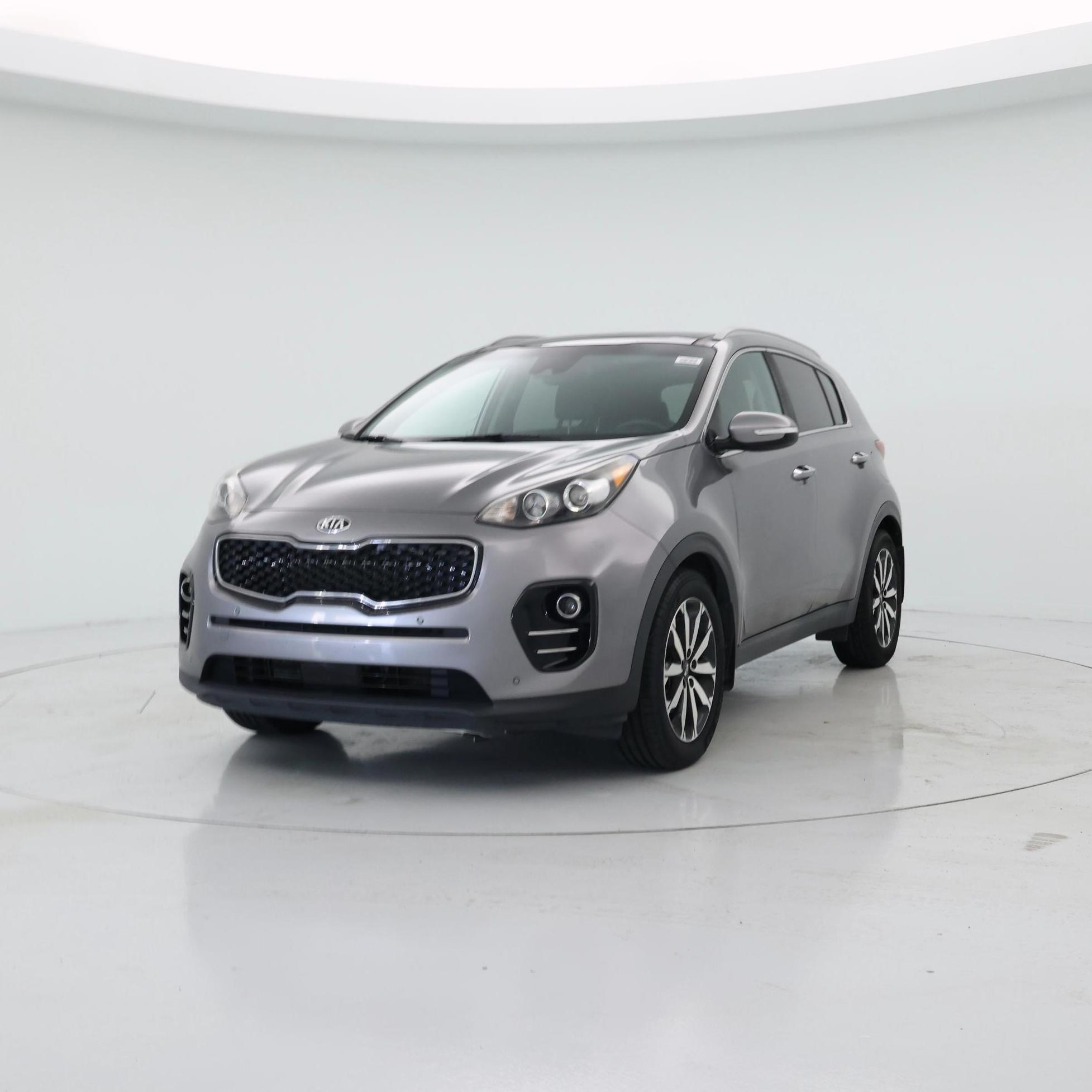 Thumbnail: 2017 Kia Sportage - 4