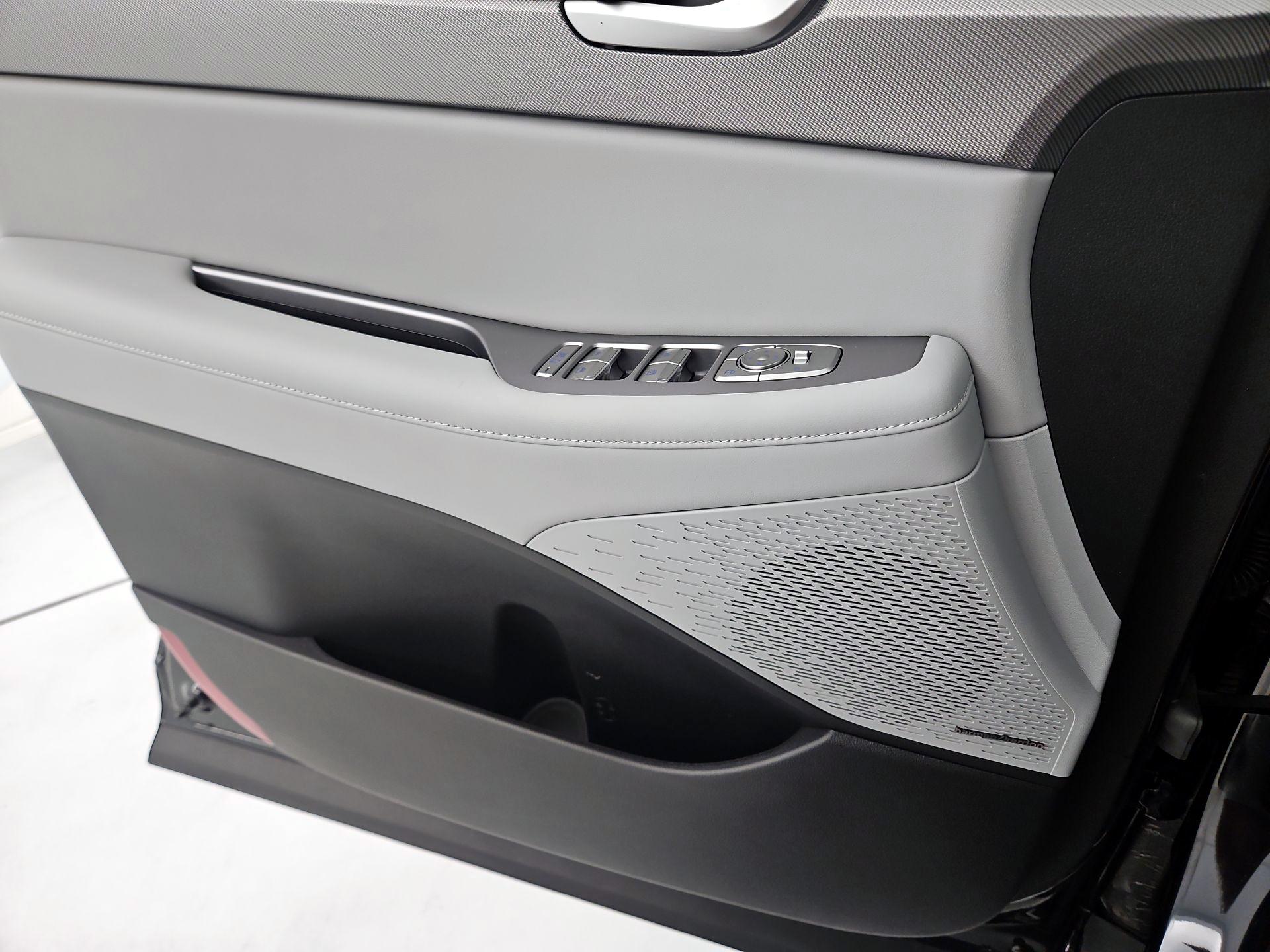 Thumbnail: 2024 Hyundai Palisade - 12