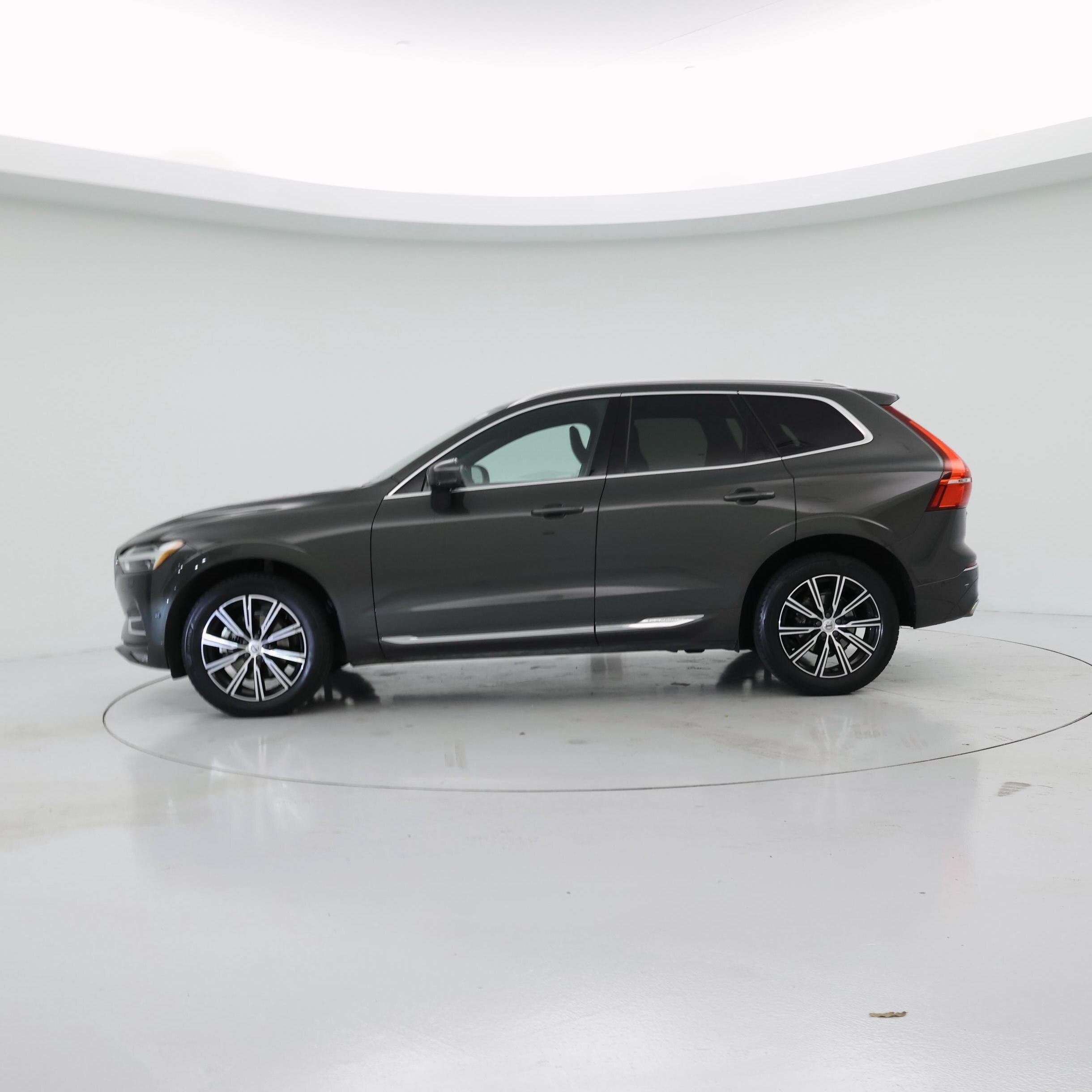 Thumbnail: 2020 Volvo XC60 - 3