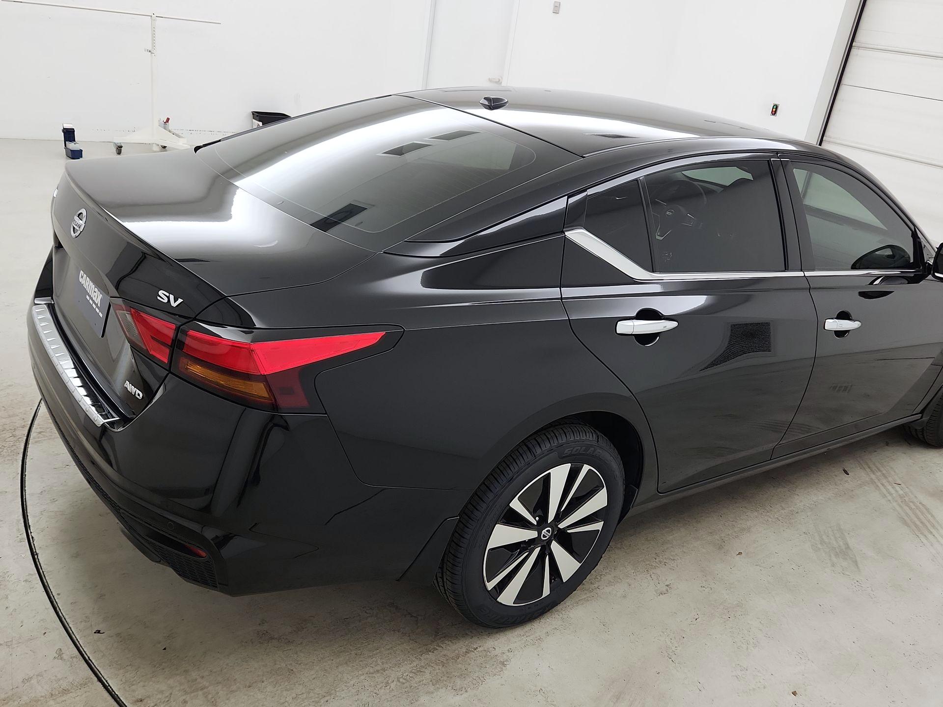 Thumbnail: 2020 Nissan Altima - 5