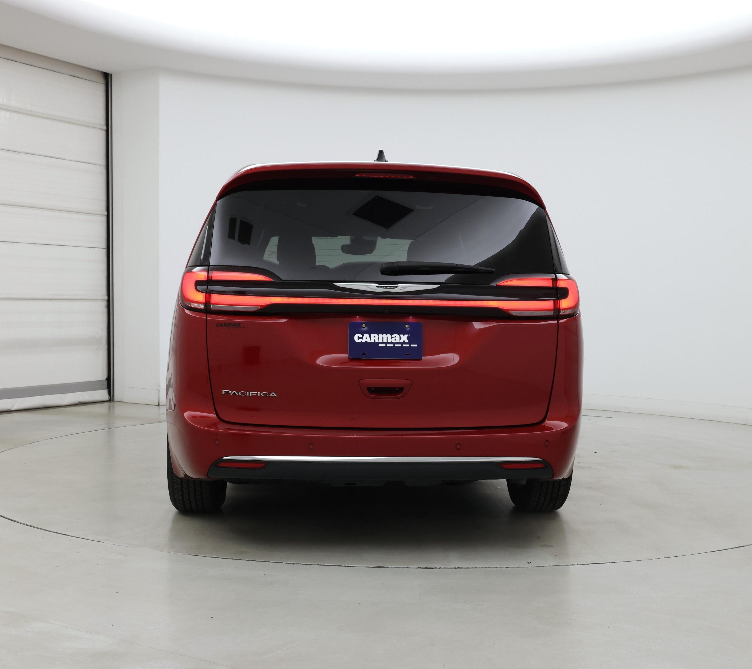 Thumbnail: 2025 Chrysler Pacifica - 6