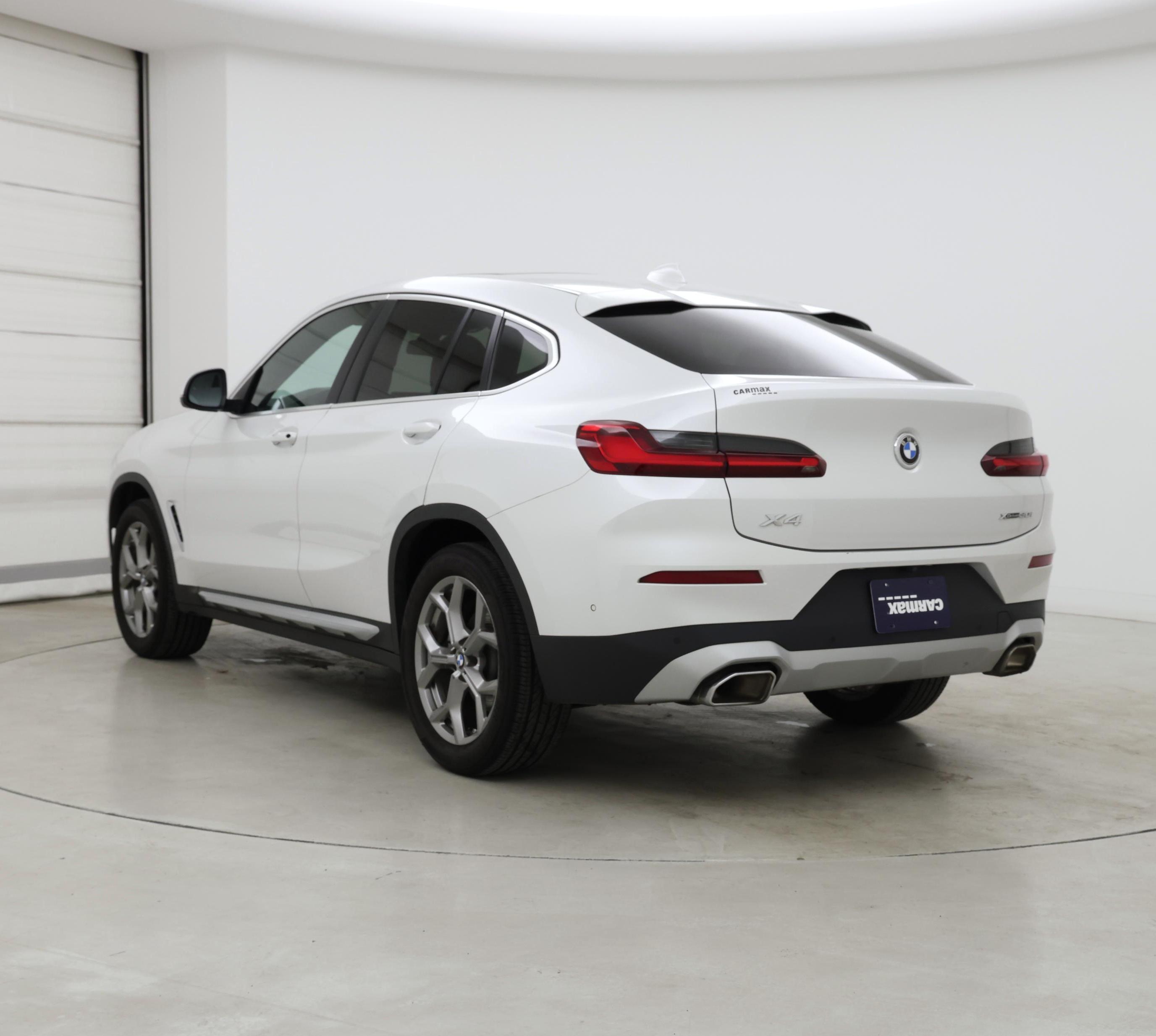 Thumbnail: 2023 BMW X4 - 2