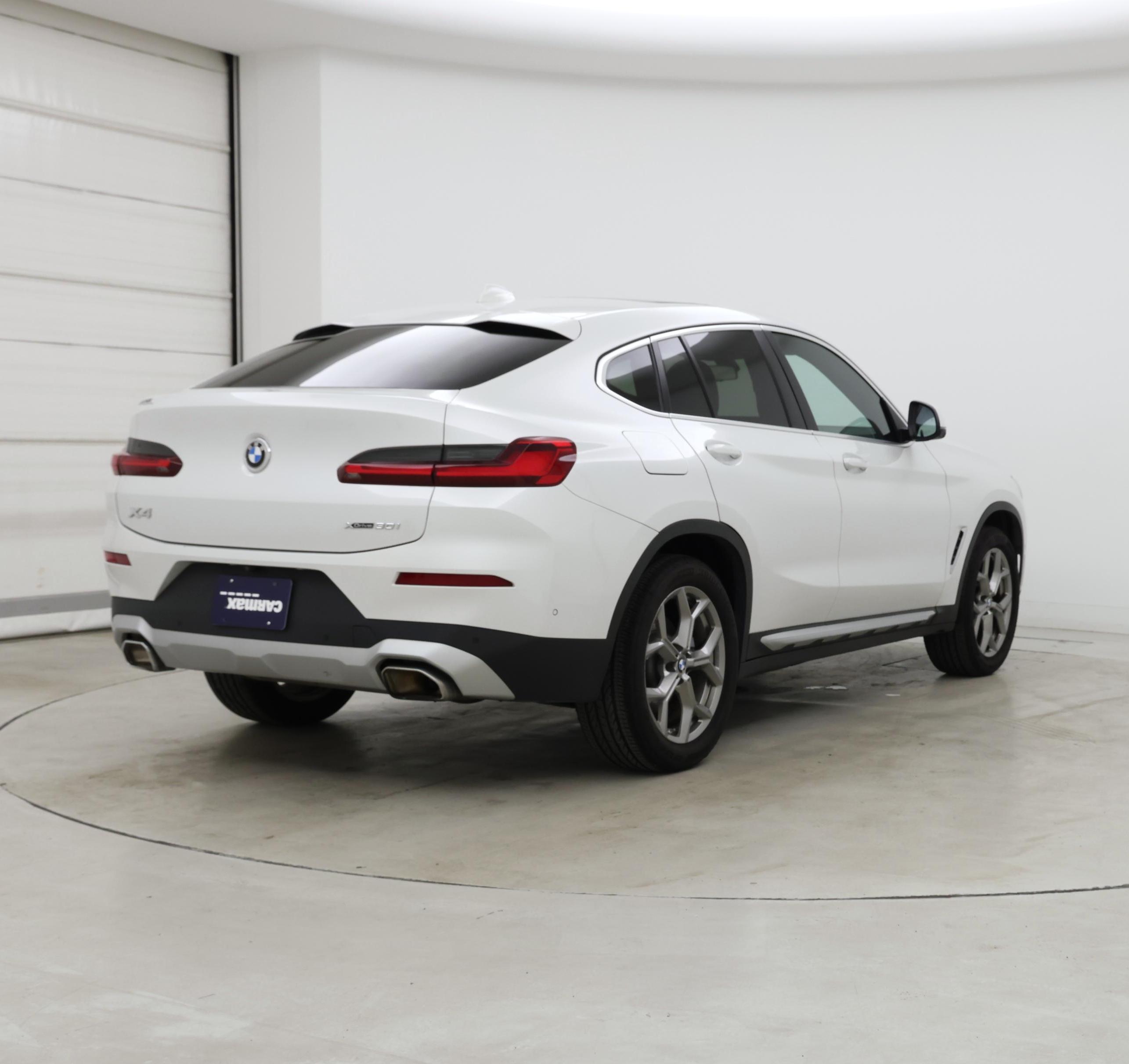 Thumbnail: 2023 BMW X4 - 8