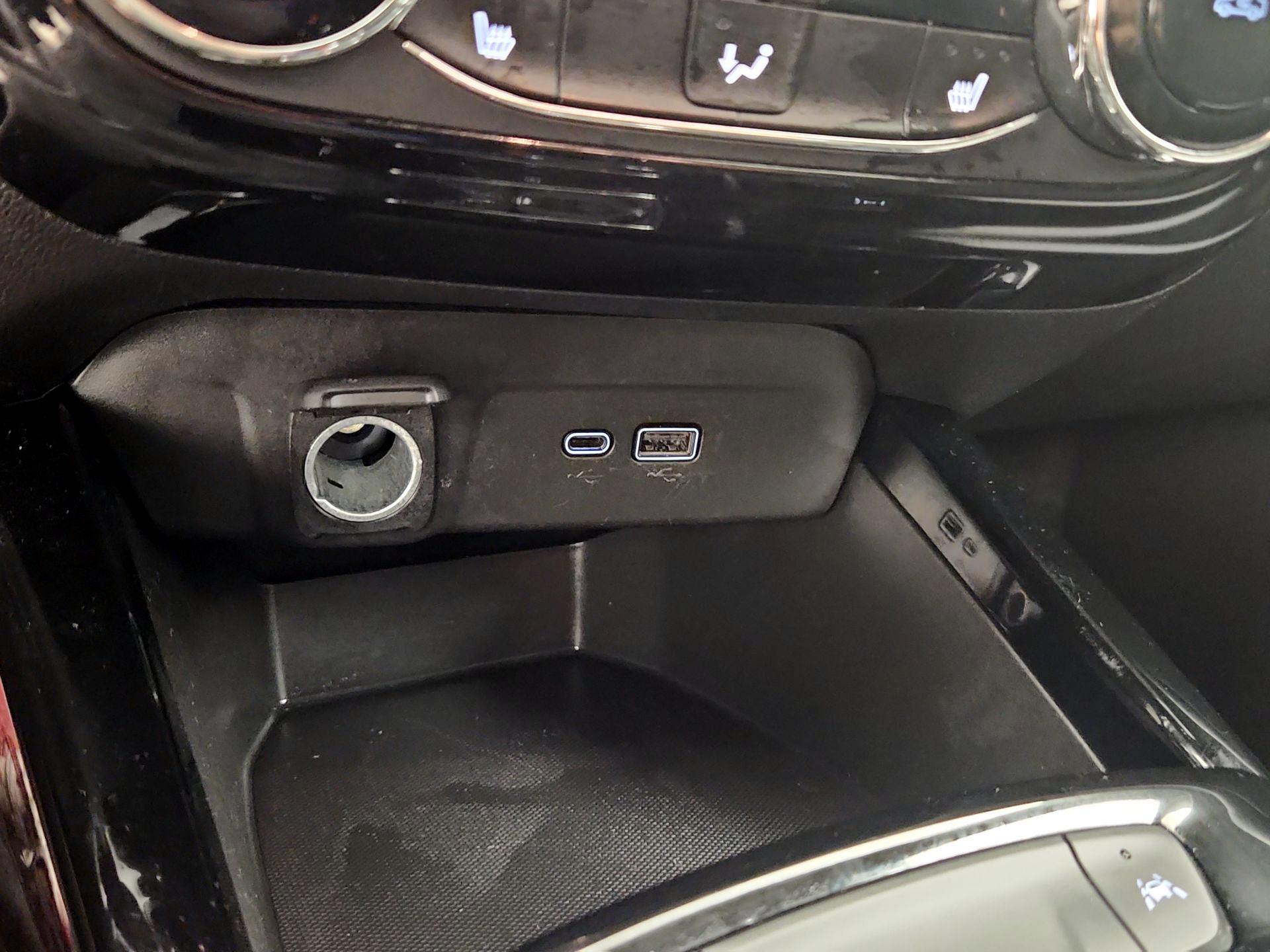 Thumbnail: 2025 Chevrolet Trax - 18