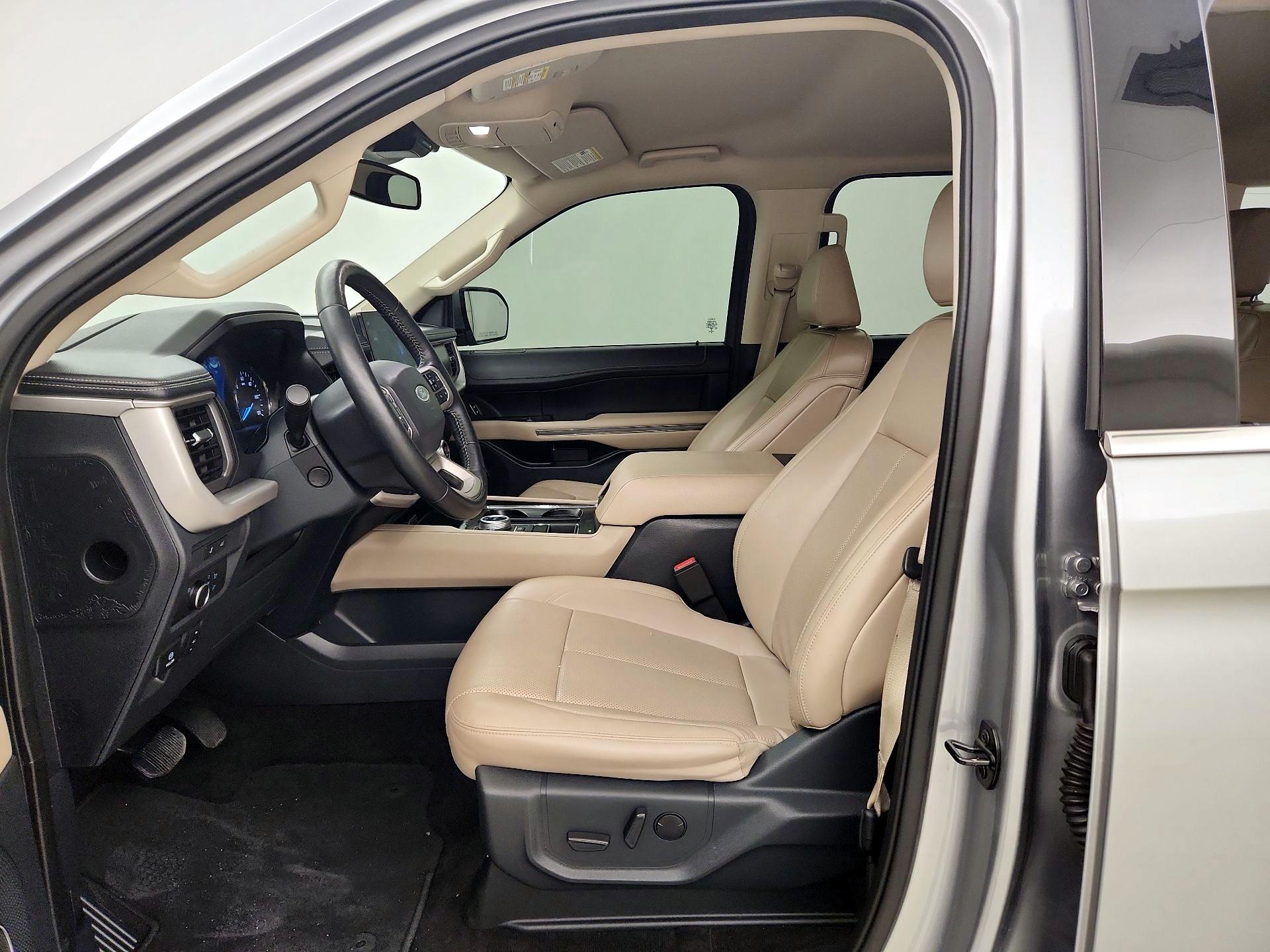 Thumbnail: 2022 Ford Expedition - 11