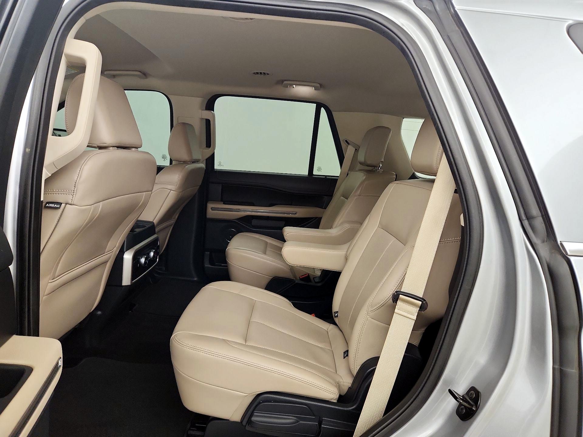 Thumbnail: 2022 Ford Expedition - 20