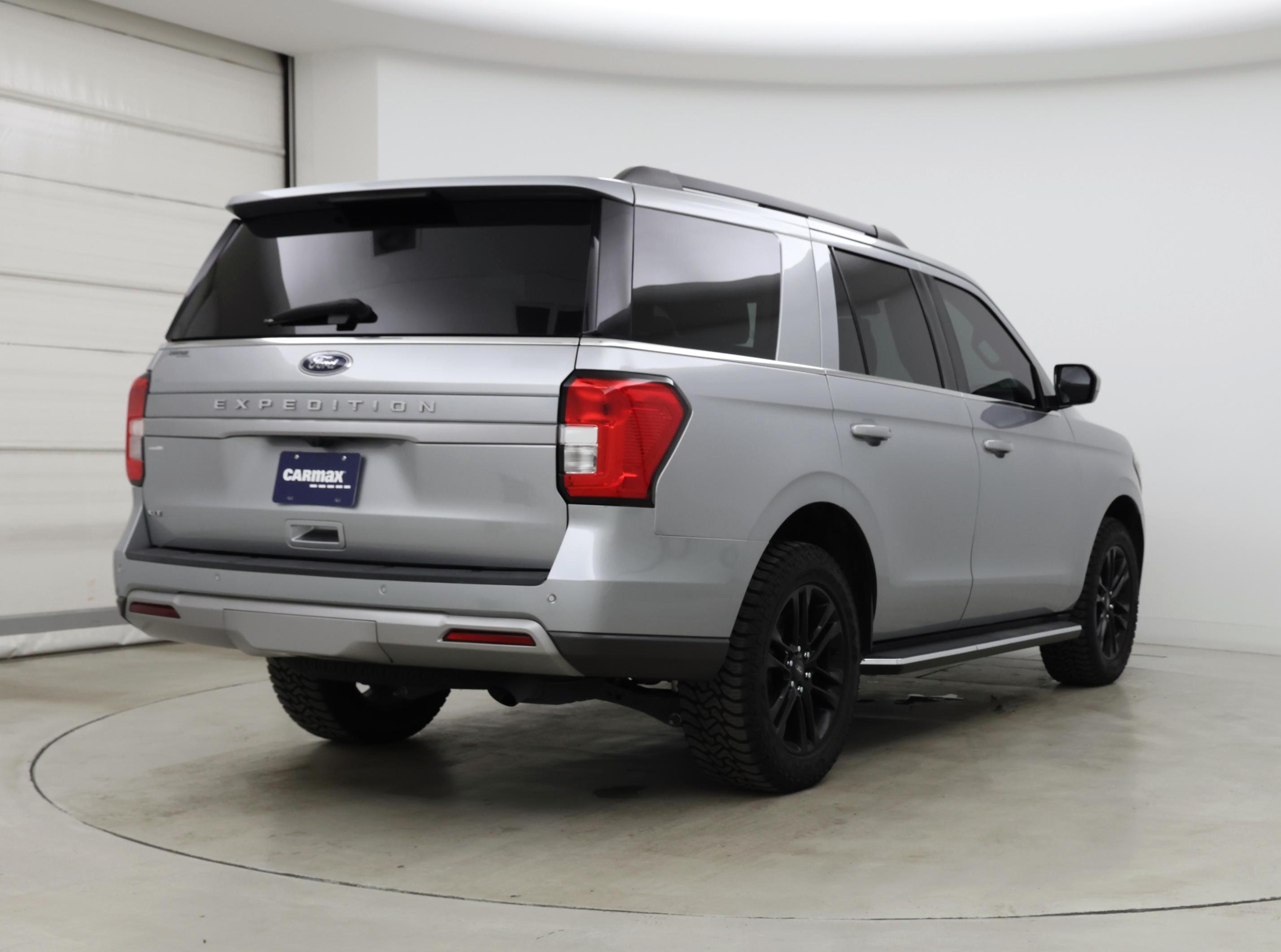 Thumbnail: 2022 Ford Expedition - 8
