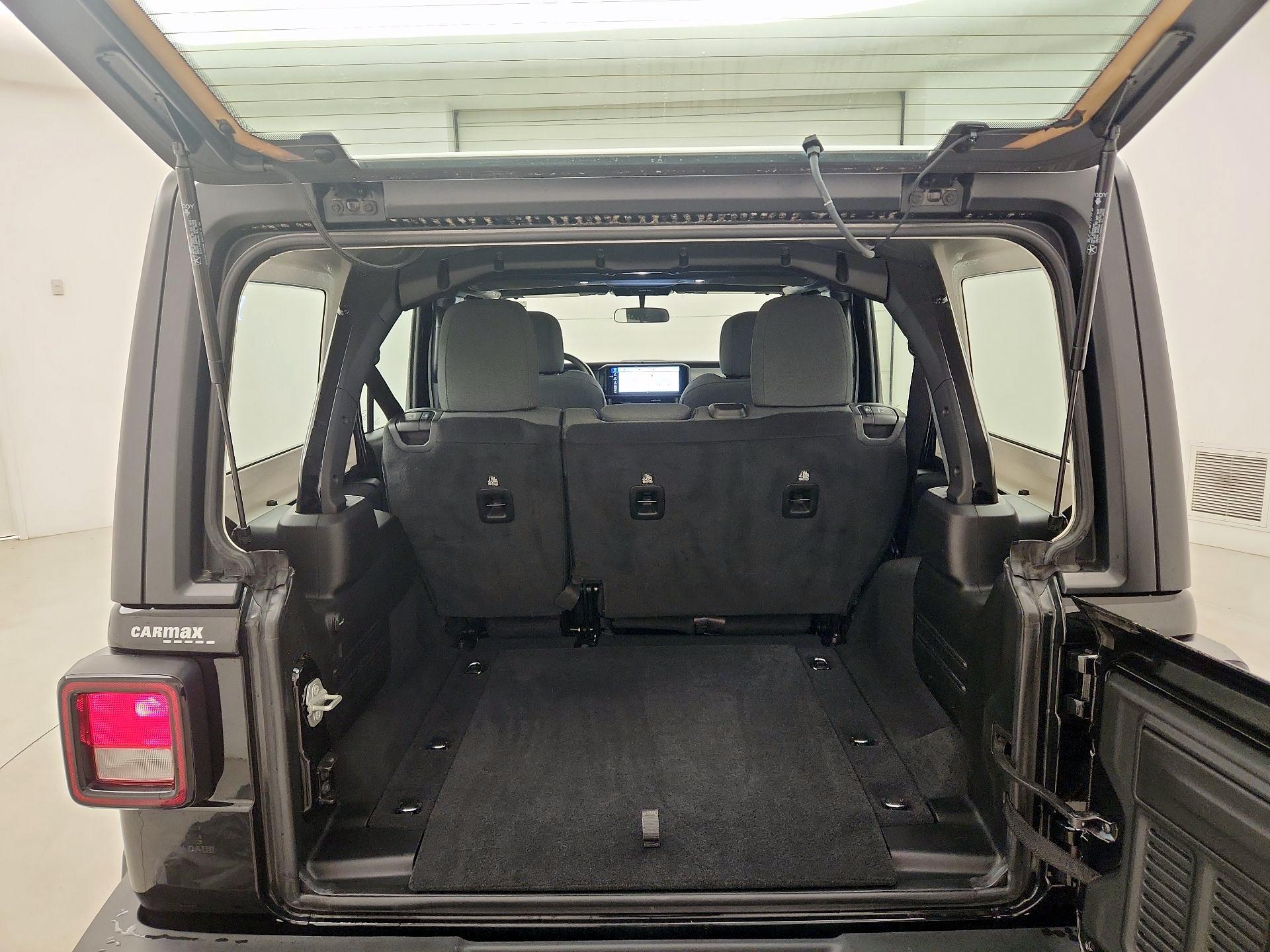 Thumbnail: 2024 Jeep Wrangler - 20