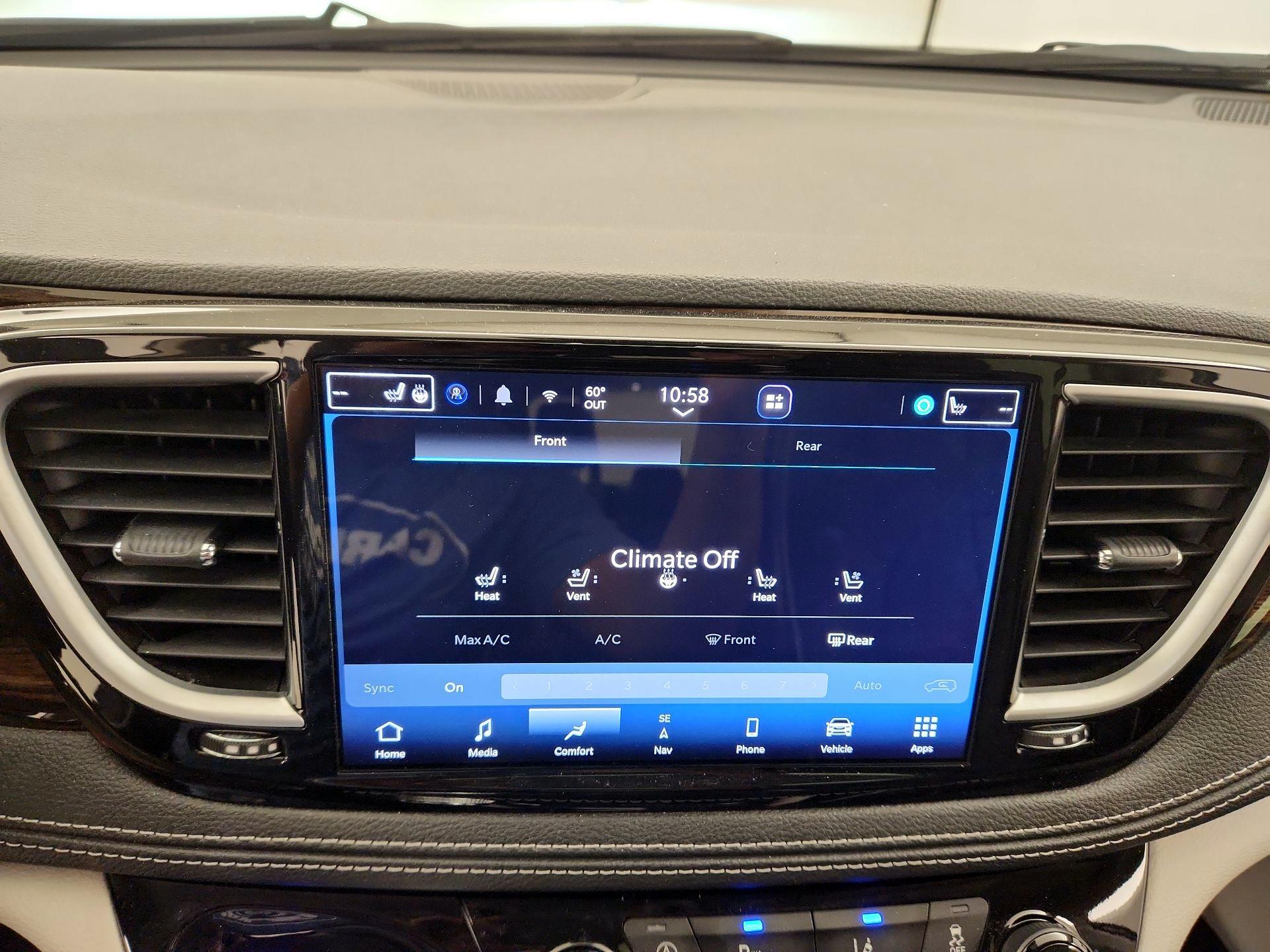 Thumbnail: 2023 Chrysler Pacifica - 16