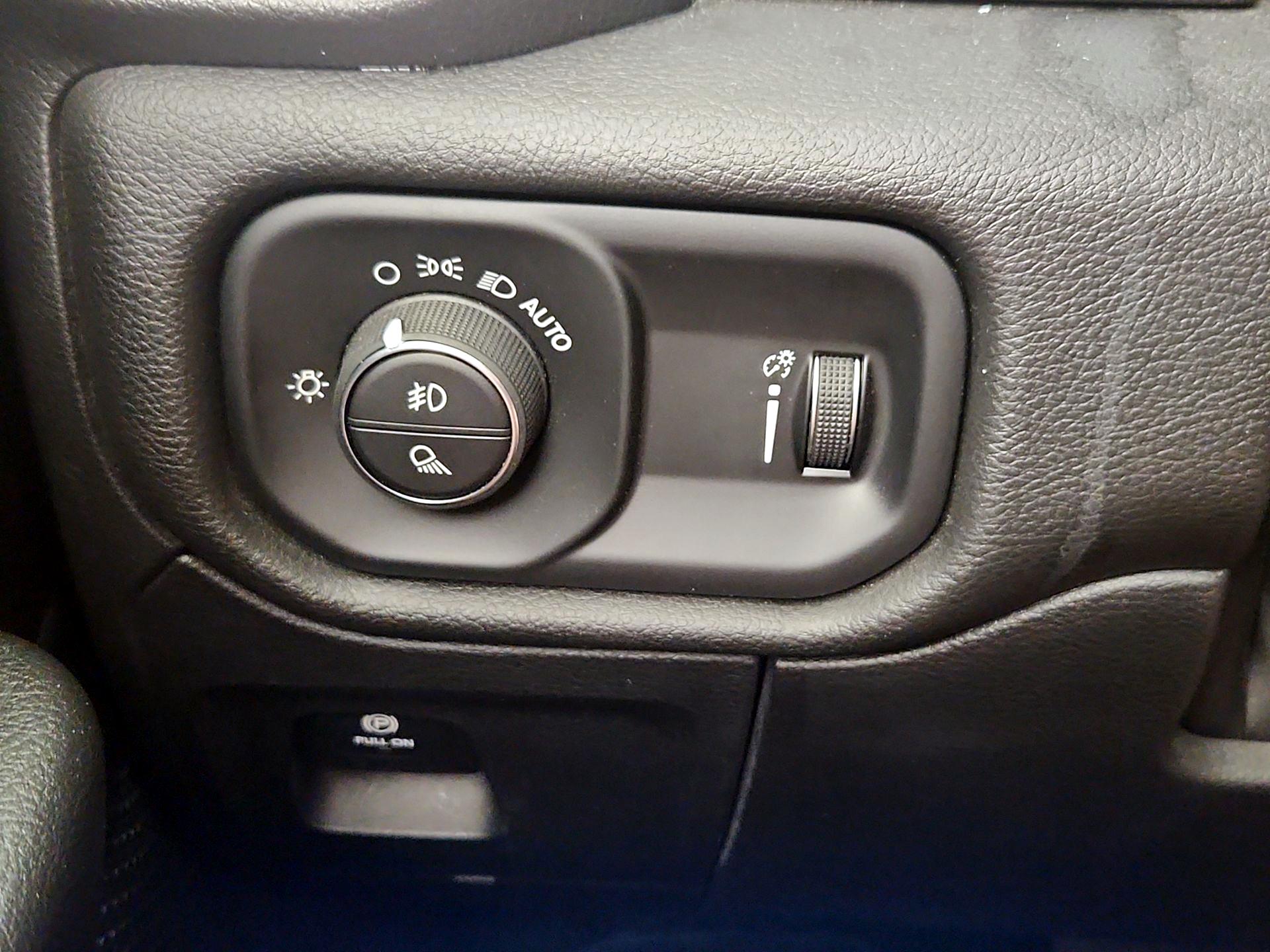 Thumbnail: 2023 RAM 1500 - 13