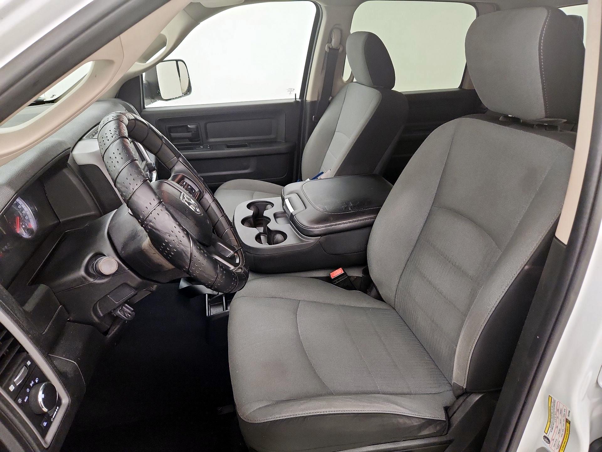 Thumbnail: 2022 RAM 1500 Classic - 9